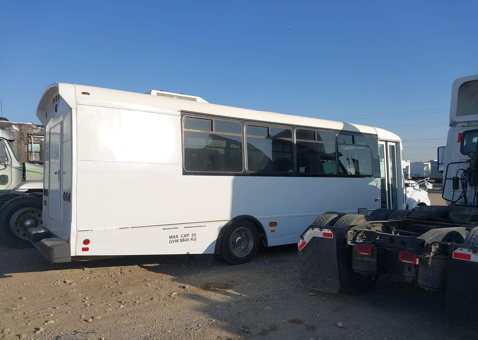 2015 IC CORPORATION 3000 AC