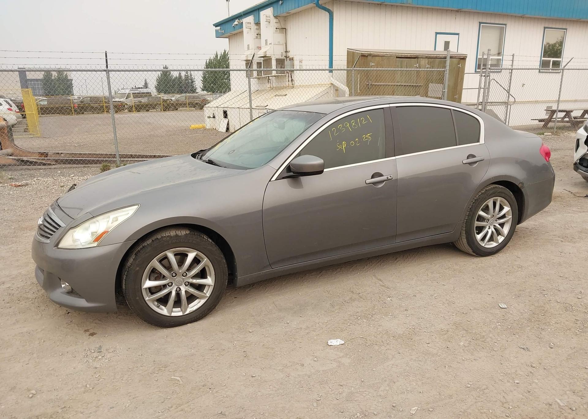 2012 INFINITI G37