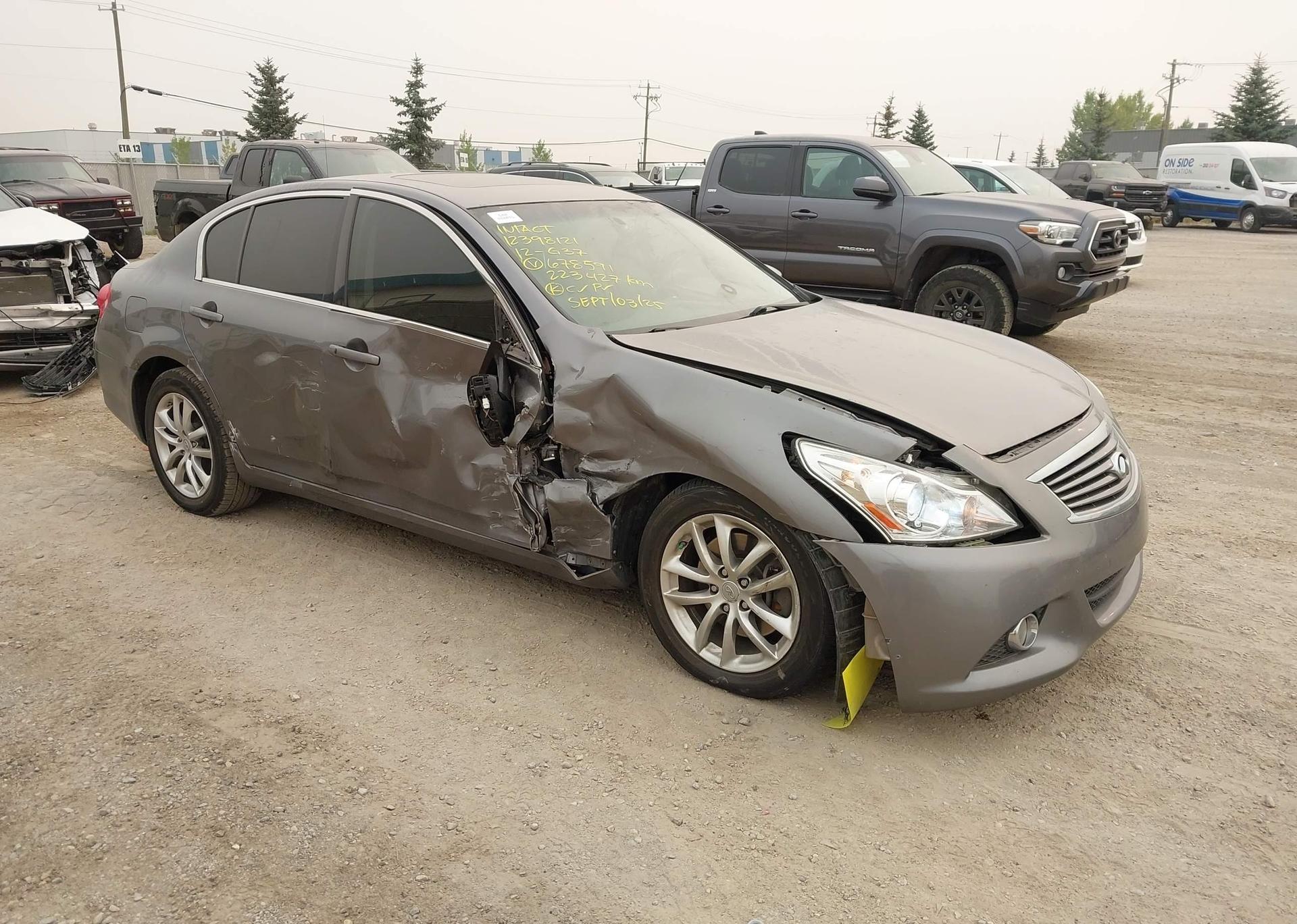 2012 INFINITI G37