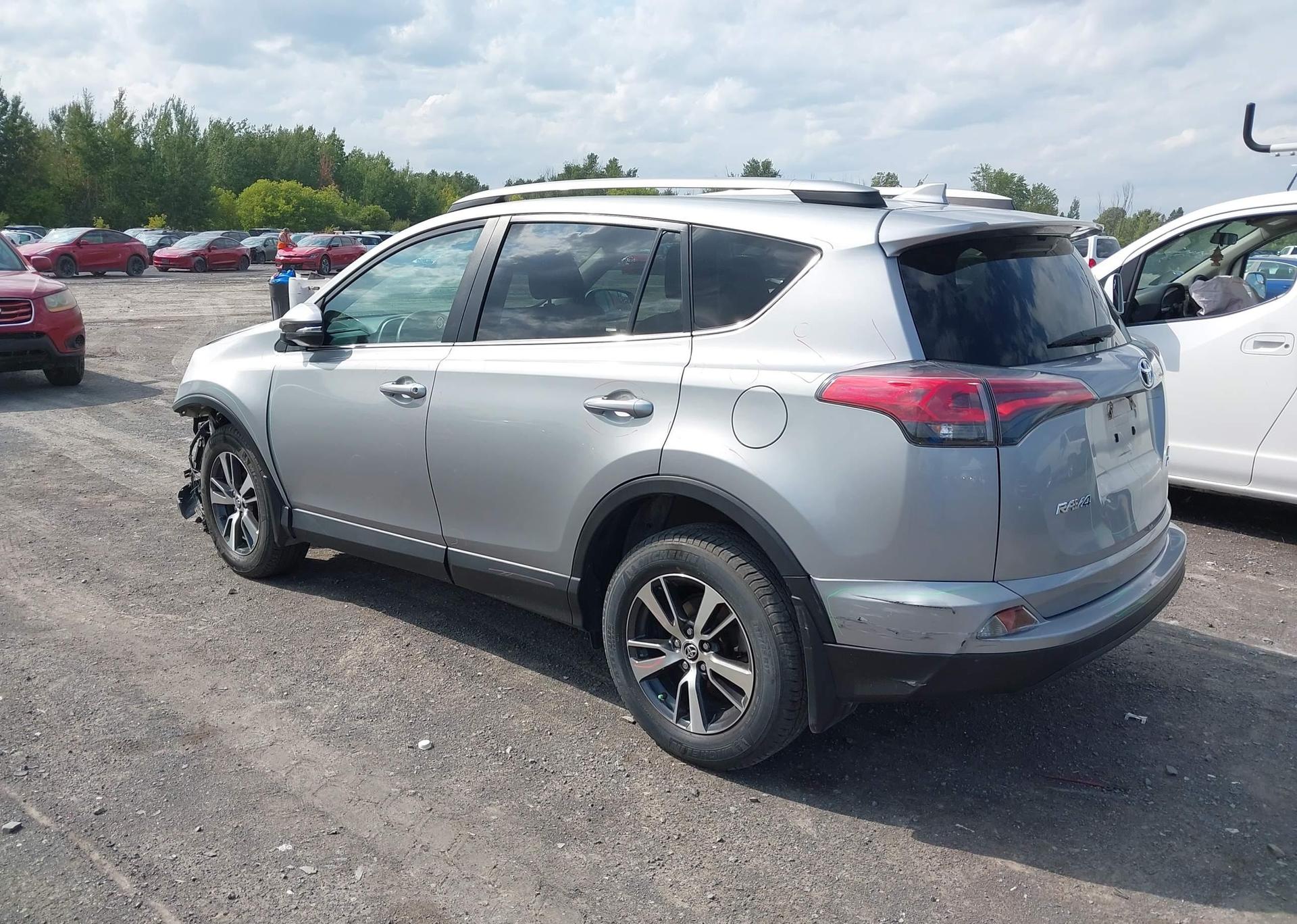 2018 TOYOTA RAV4 LE
