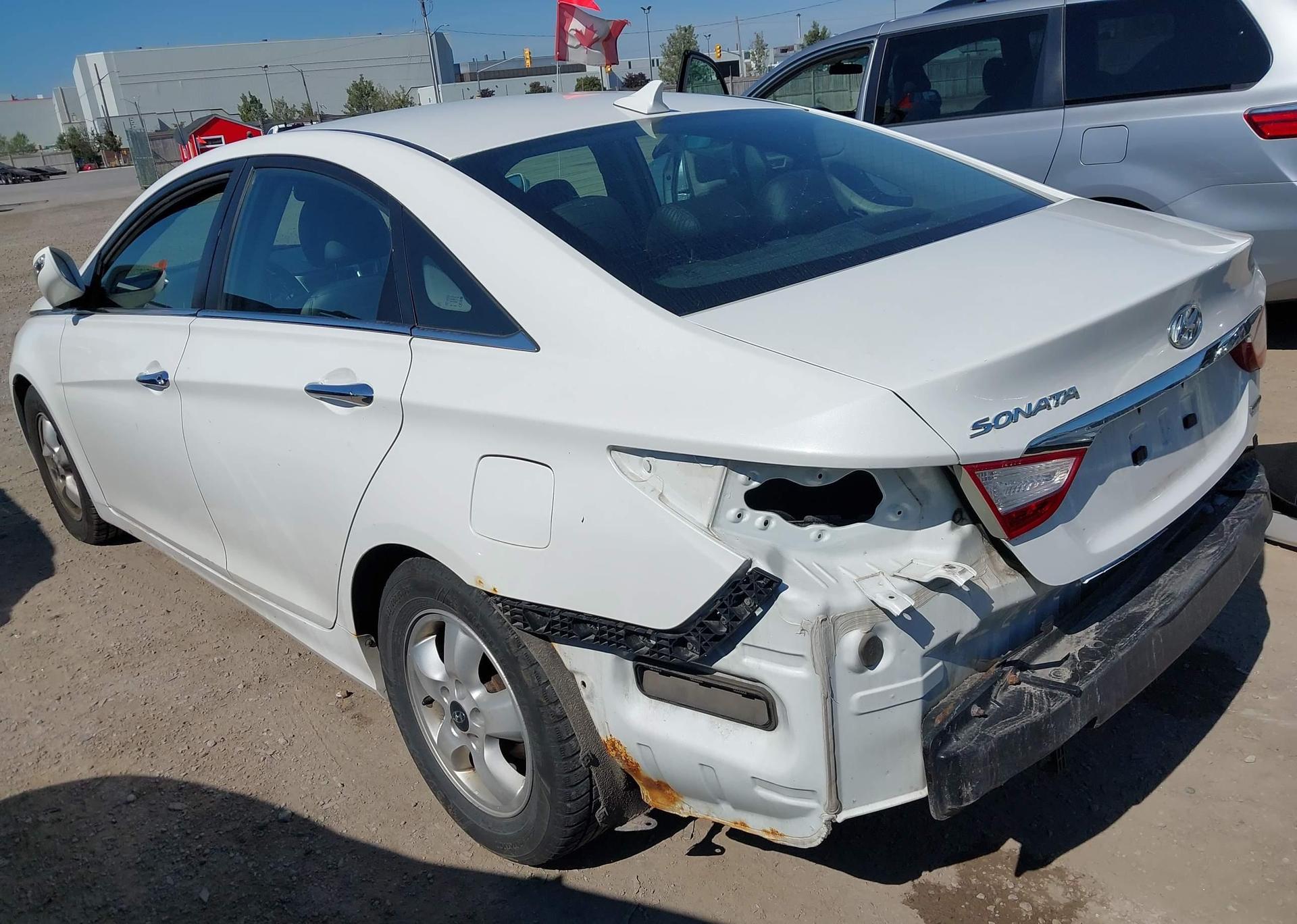 2011 HYUNDAI SONATA LIMITED