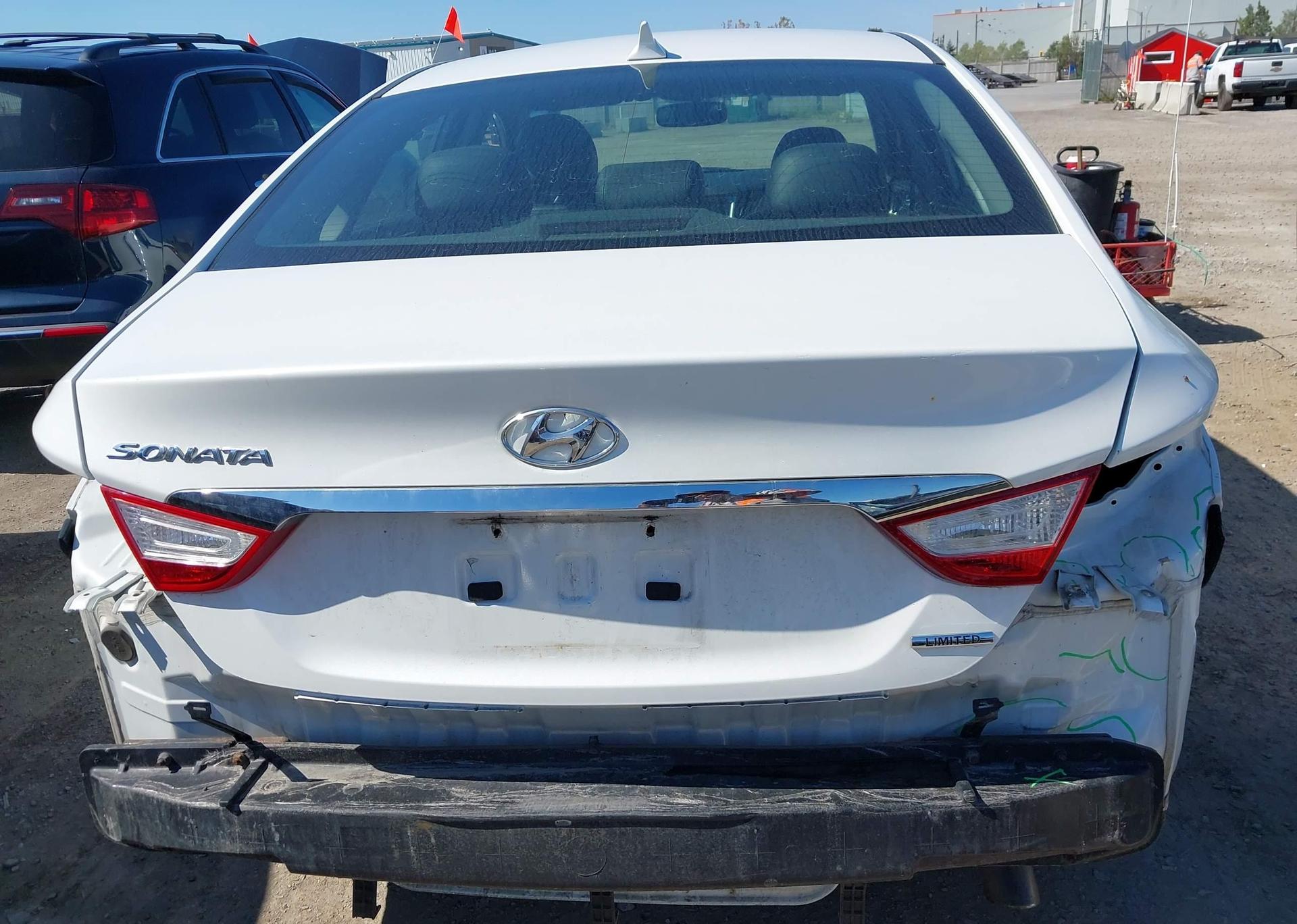 2011 HYUNDAI SONATA LIMITED