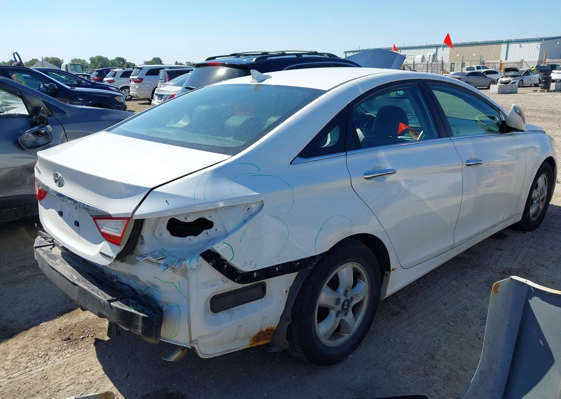 2011 HYUNDAI SONATA LIMITED