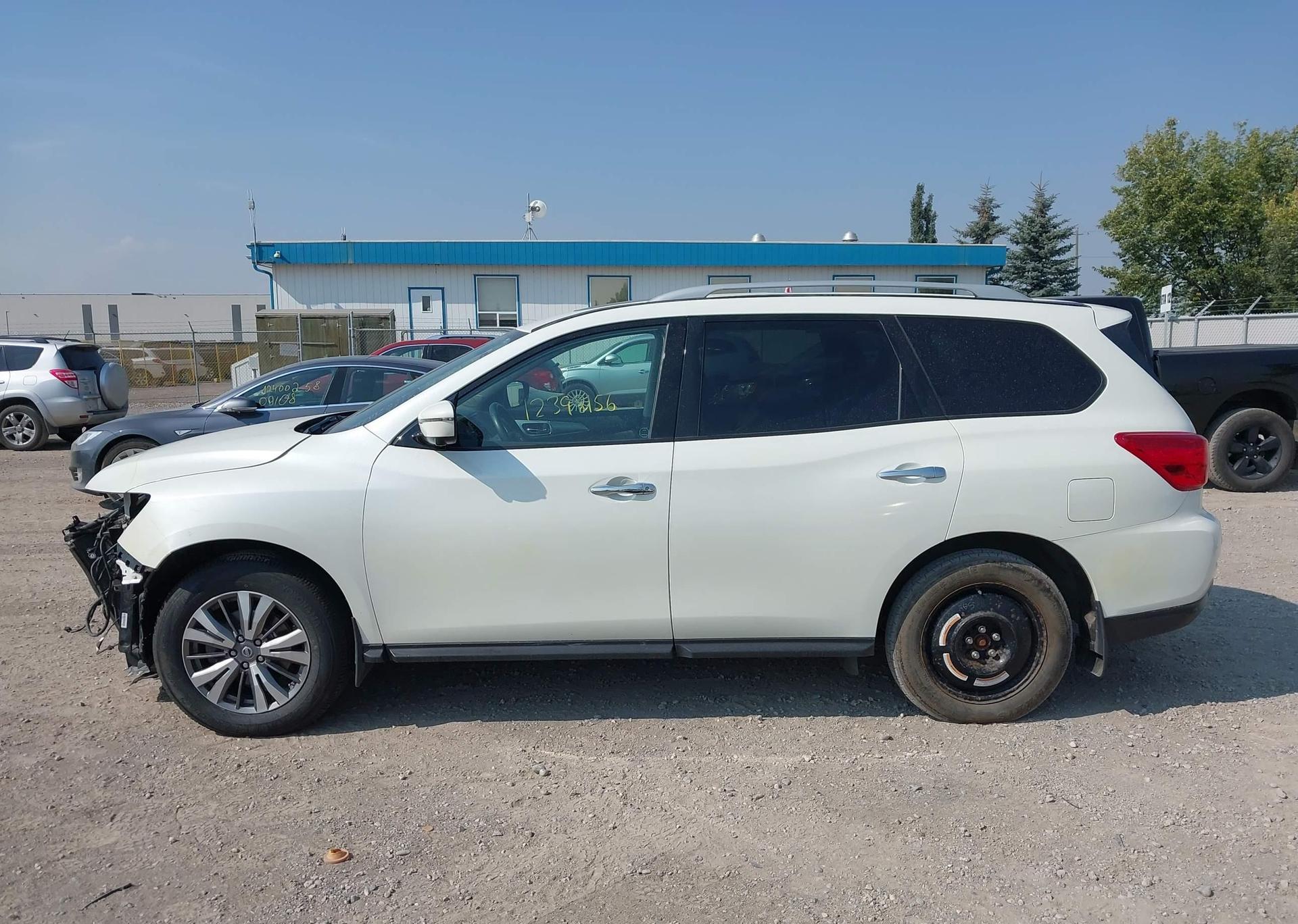 2018 NISSAN PATHFINDER S