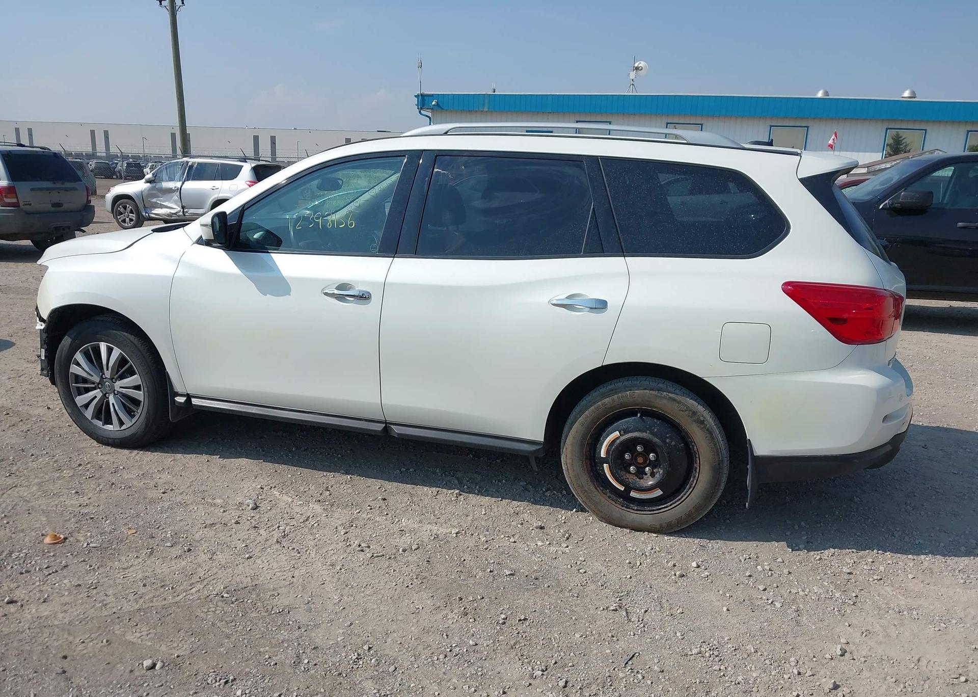 2018 NISSAN PATHFINDER S