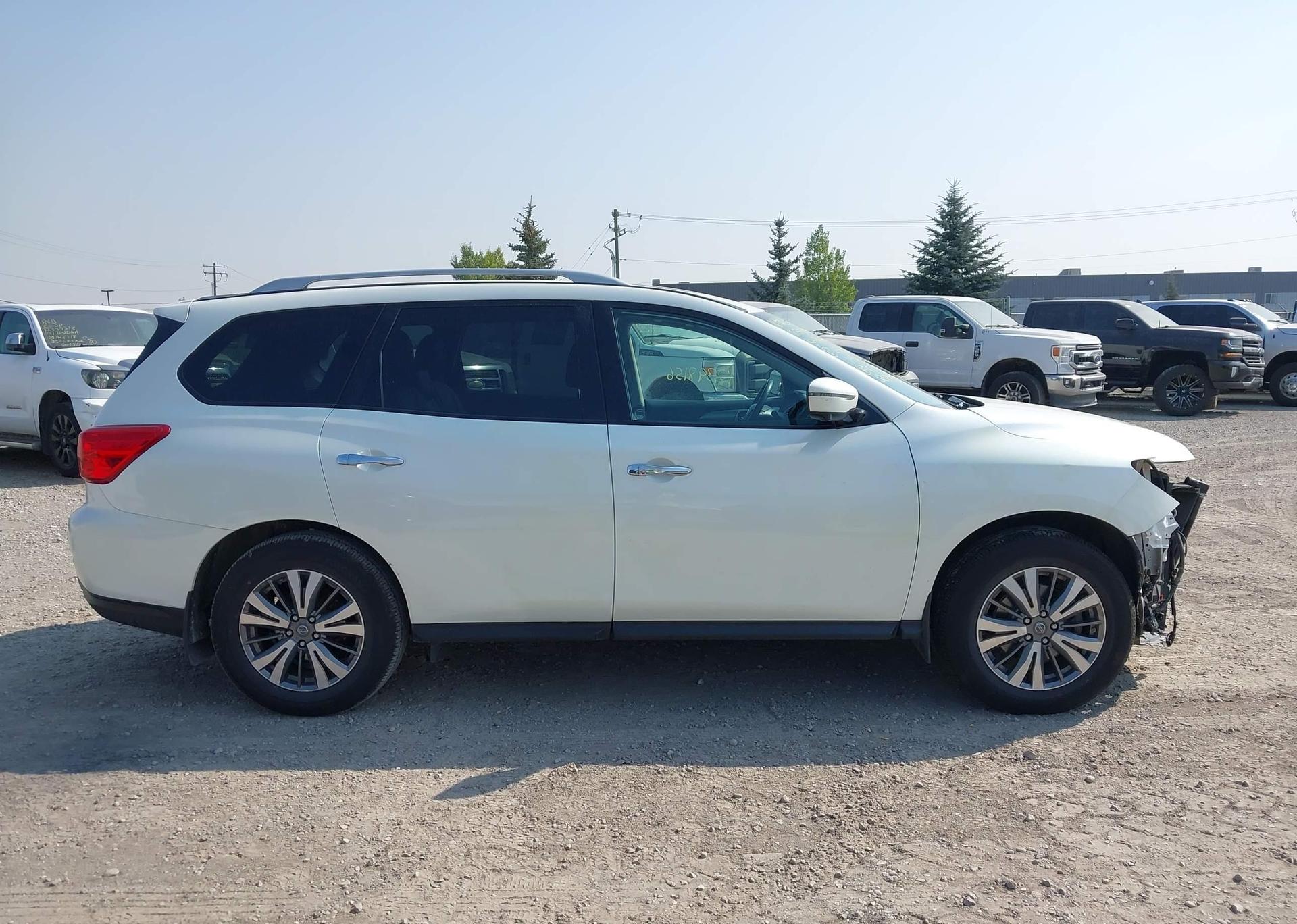 2018 NISSAN PATHFINDER S