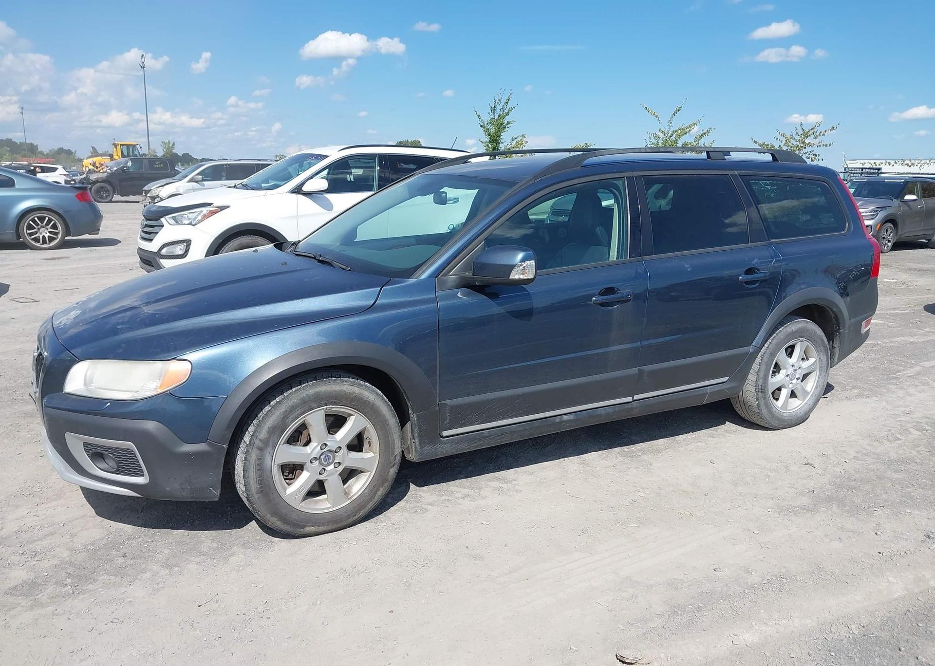 2009 VOLVO XC70 3.2