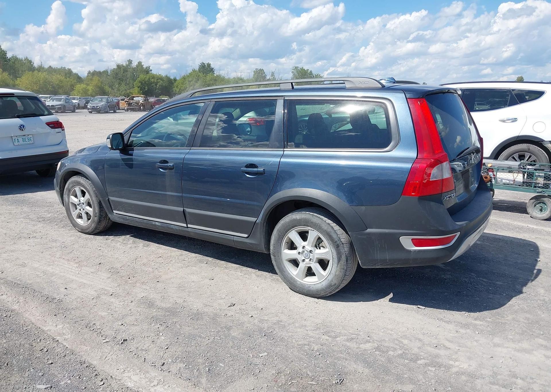 2009 VOLVO XC70 3.2