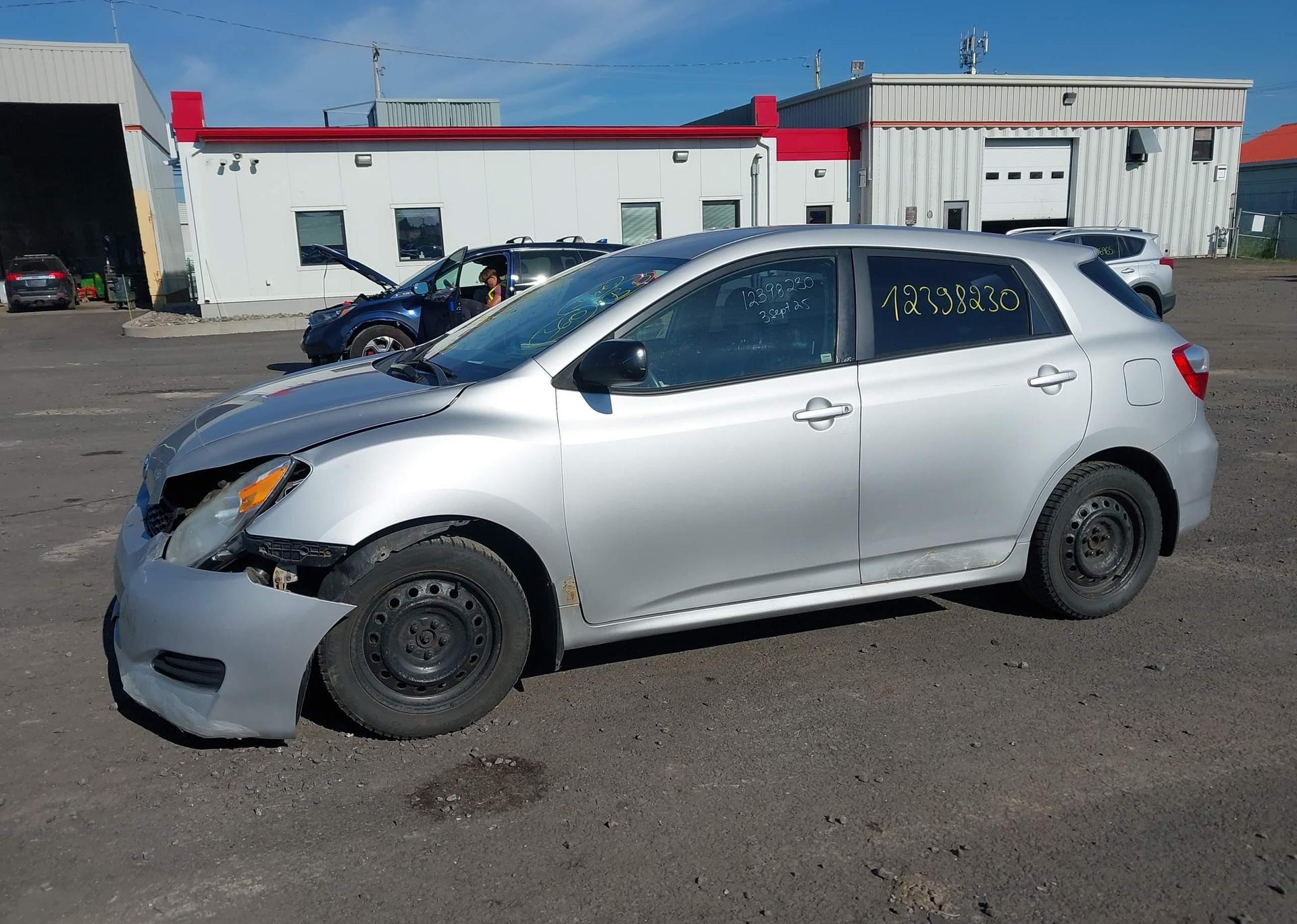2011 TOYOTA MATRIX