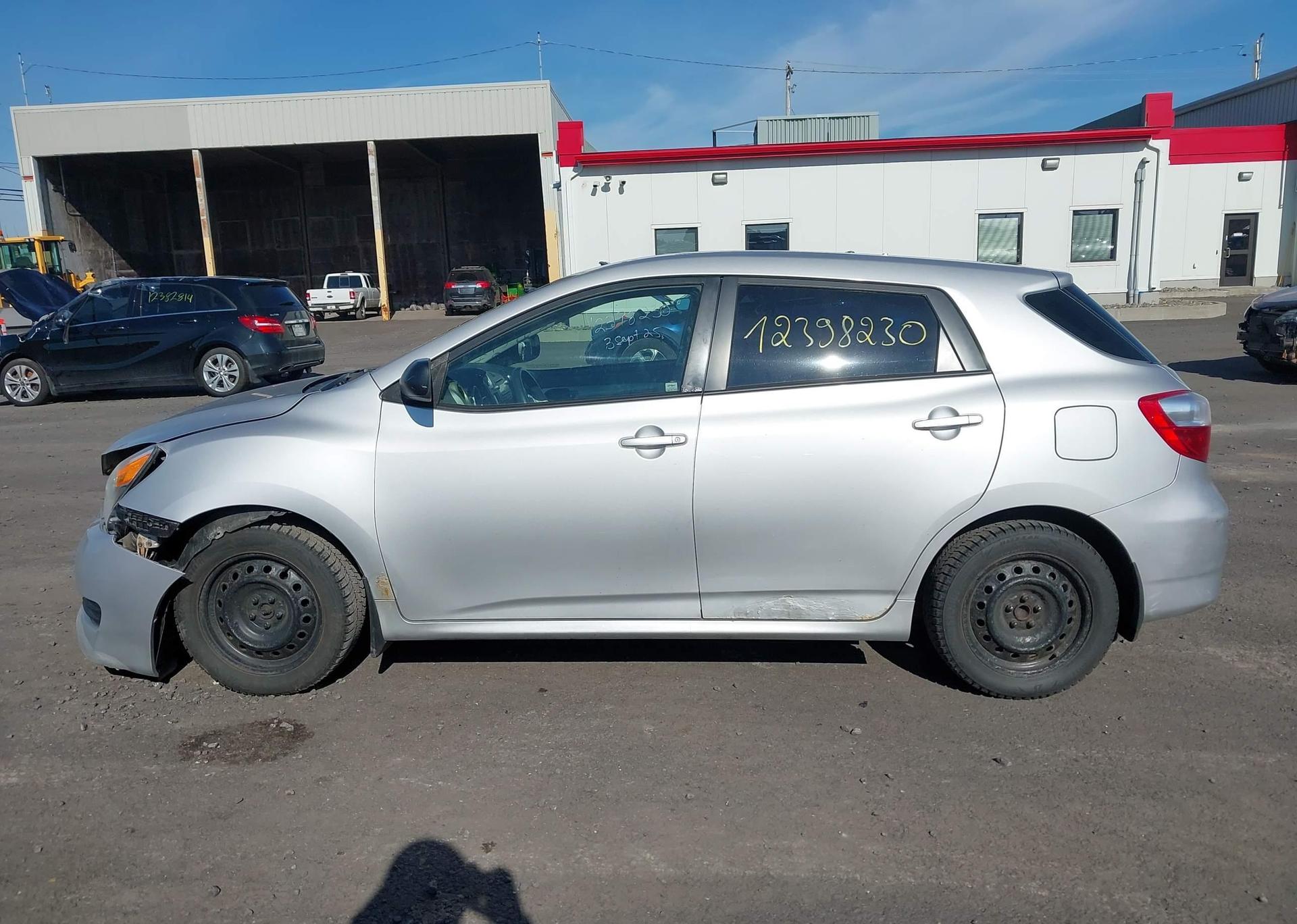 2011 TOYOTA MATRIX