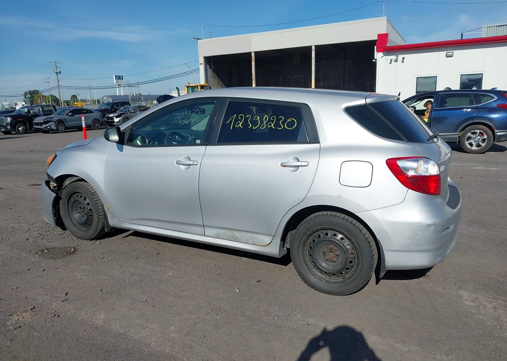 2011 TOYOTA MATRIX