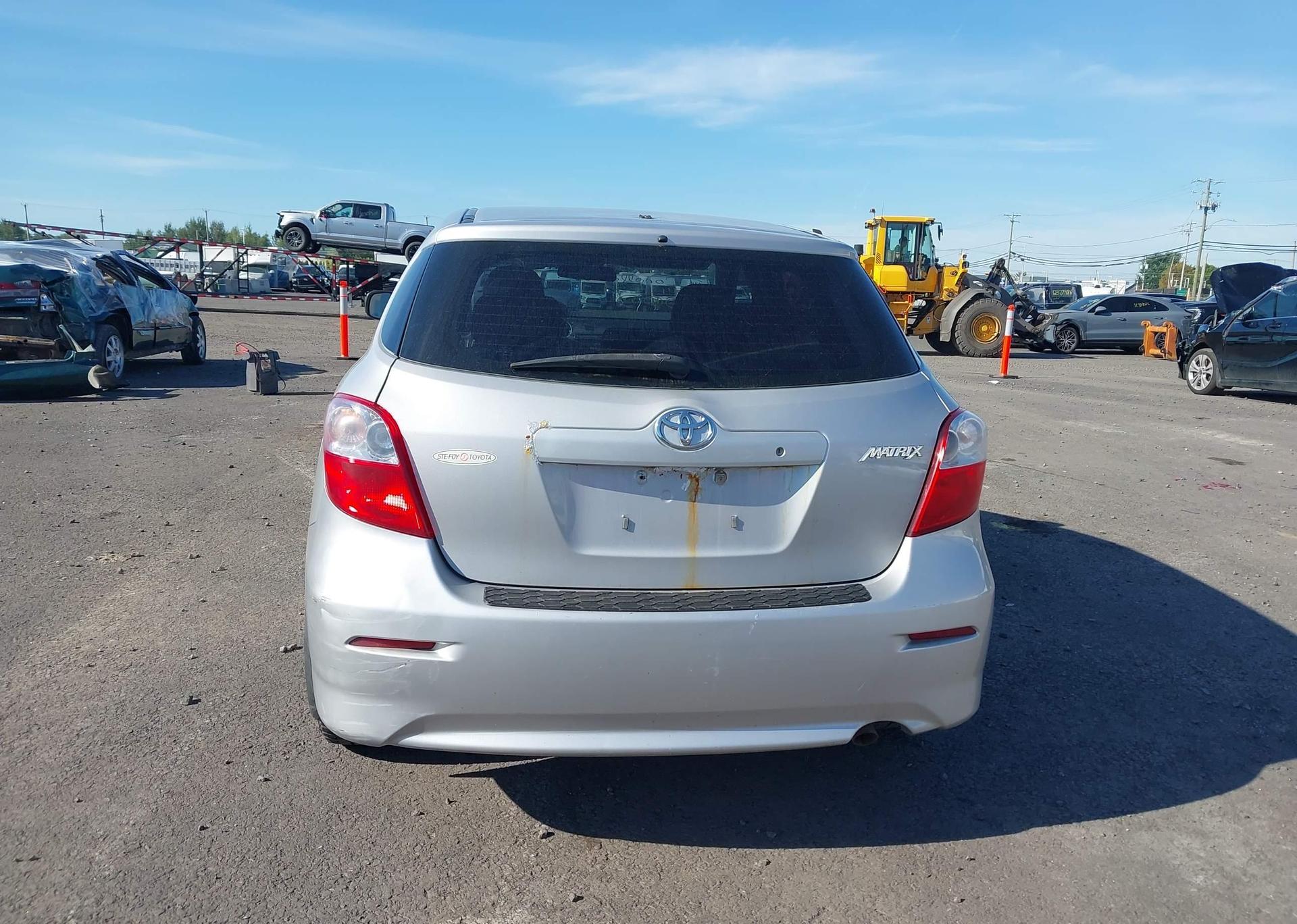 2011 TOYOTA MATRIX