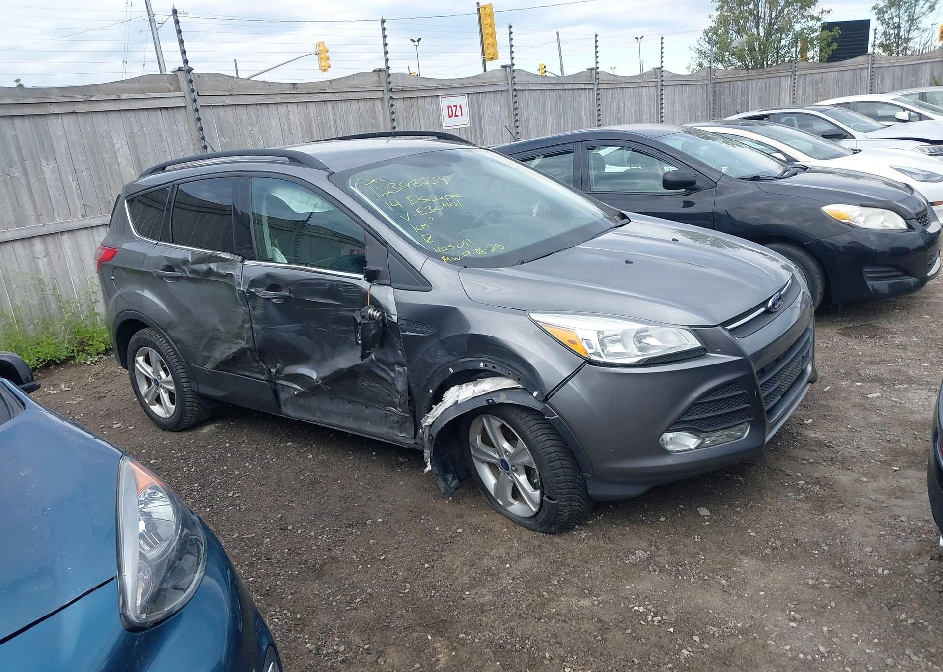2014 FORD ESCAPE SE