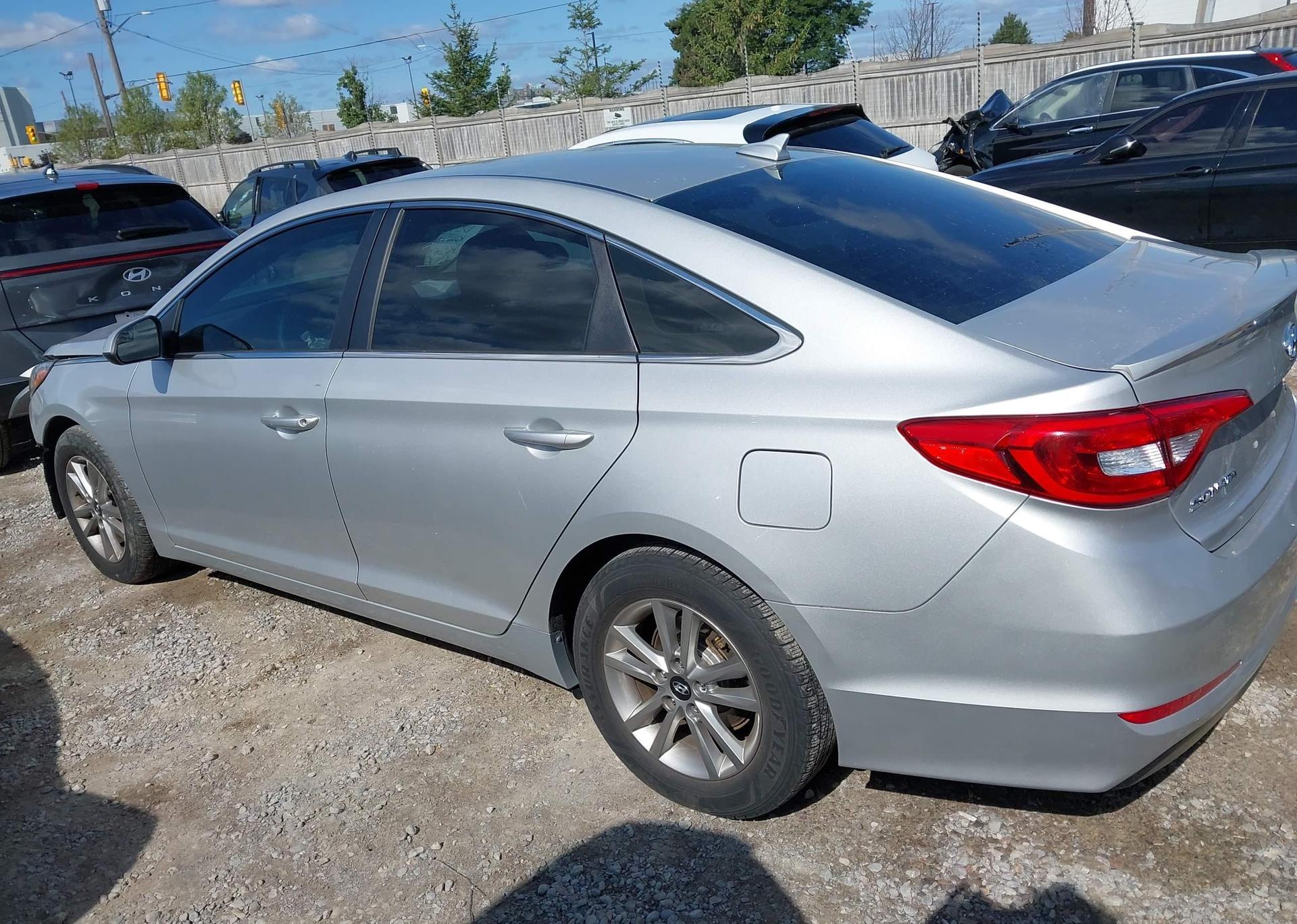 2015 HYUNDAI SONATA GL