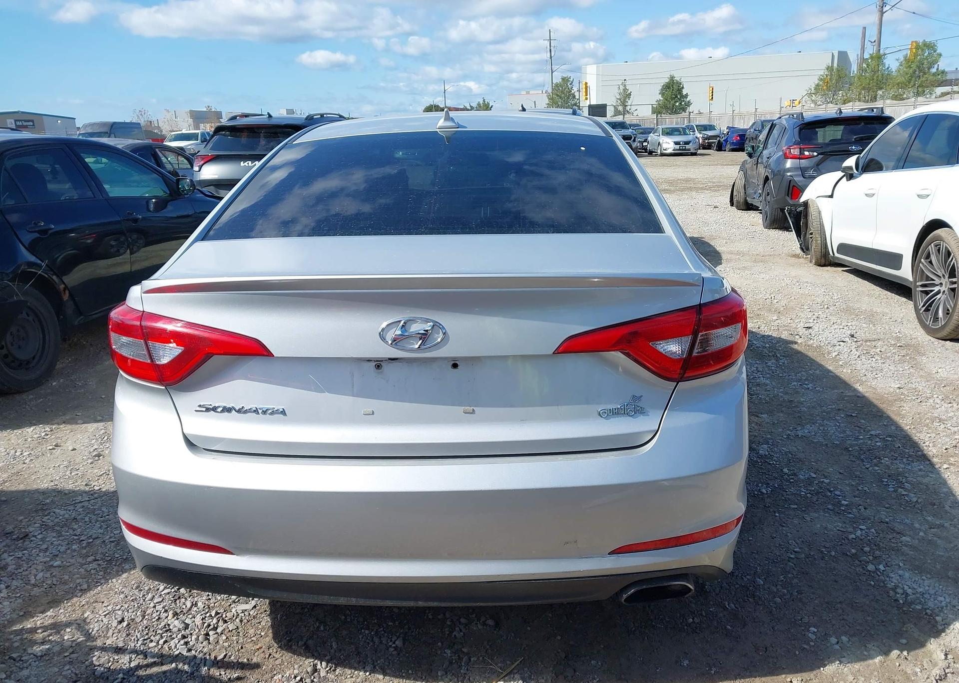 2015 HYUNDAI SONATA GL