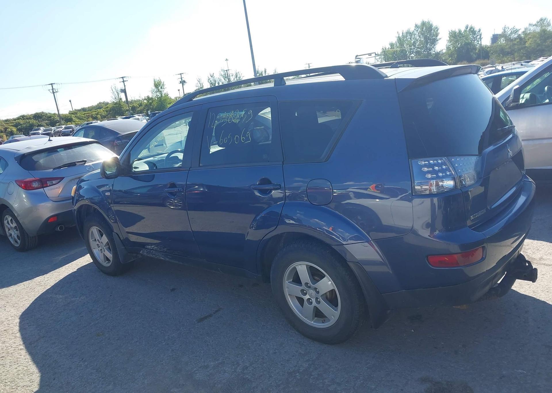 2008 MITSUBISHI outlander