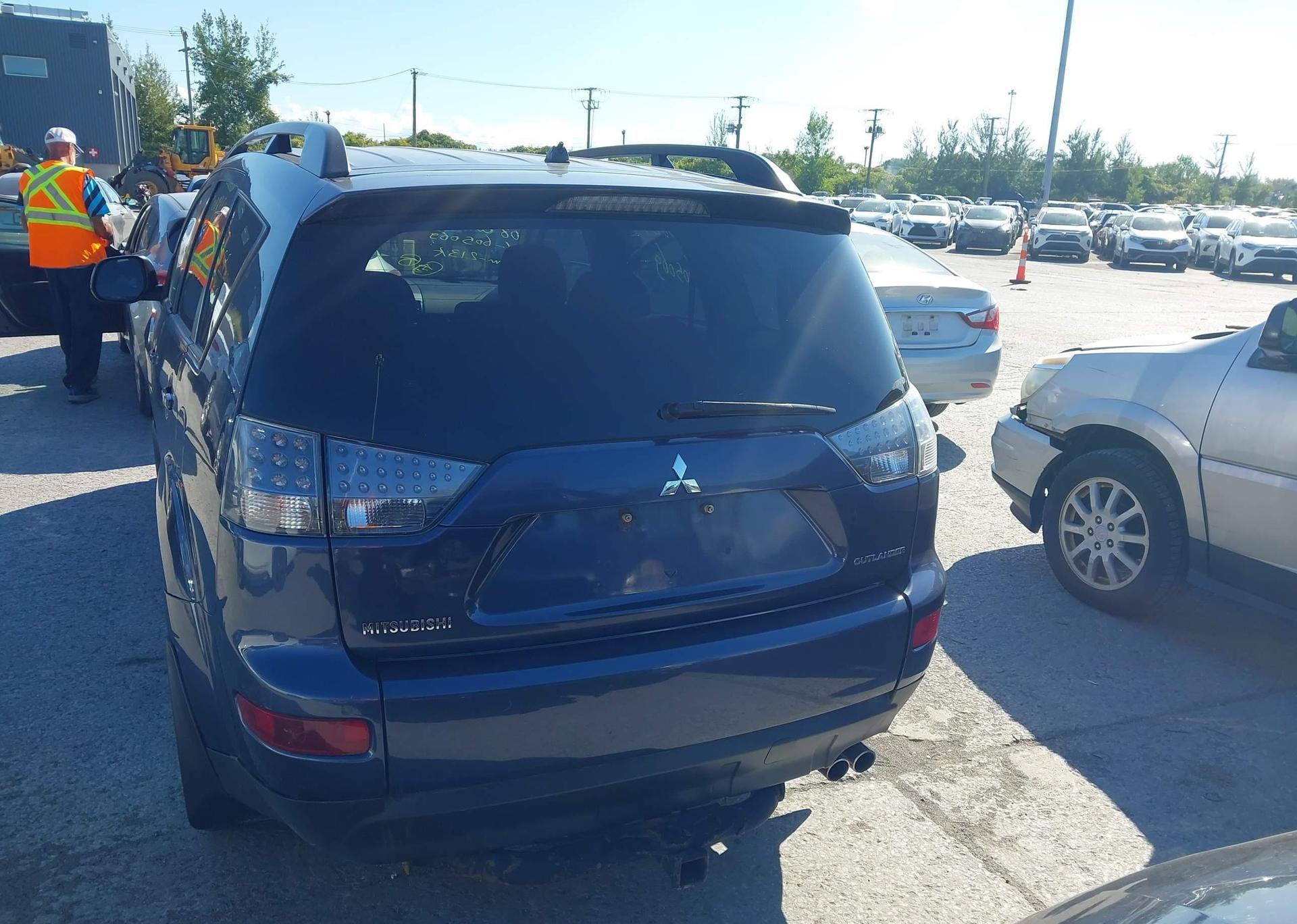 2008 MITSUBISHI outlander