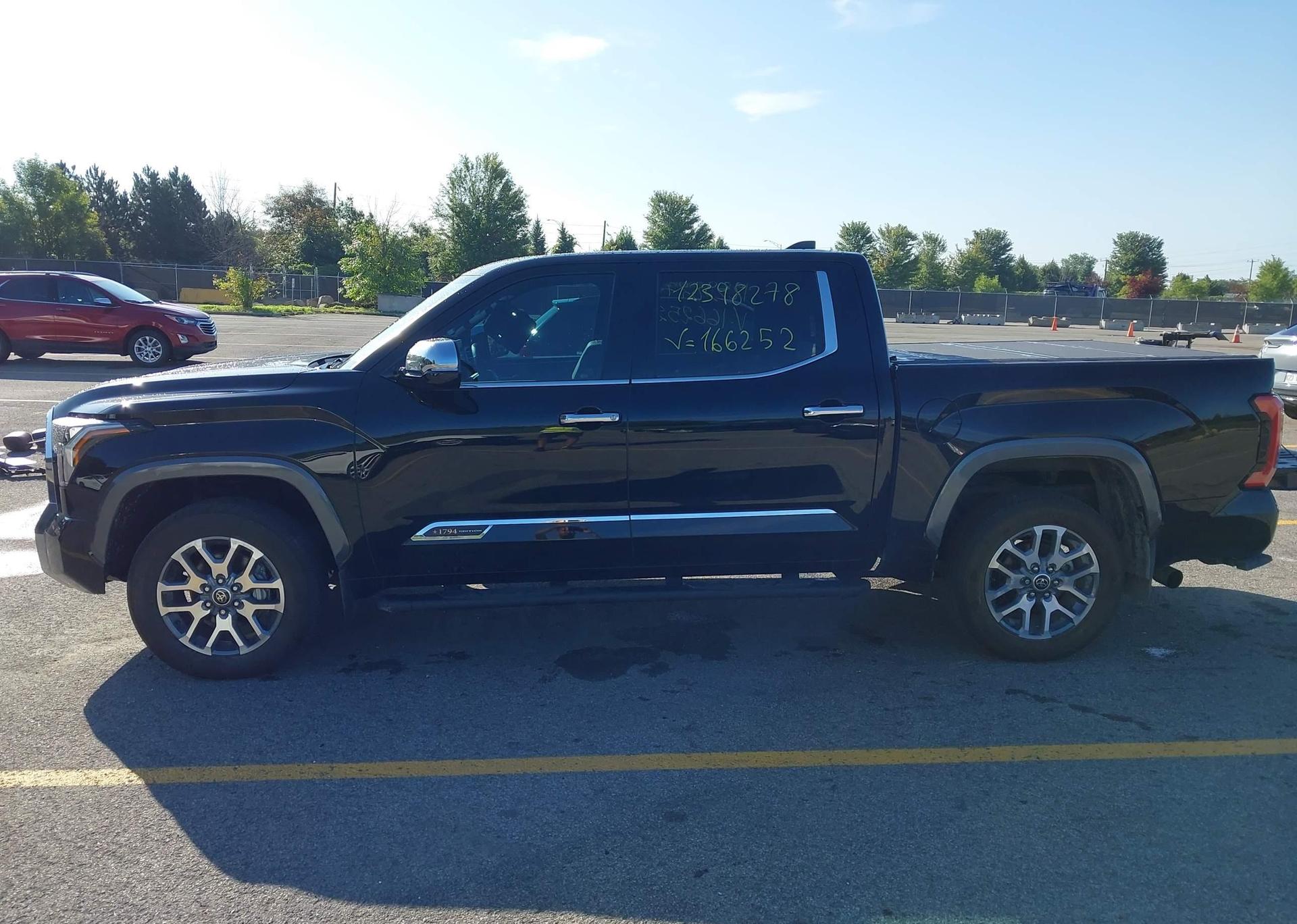 2024 TOYOTA TUNDRA