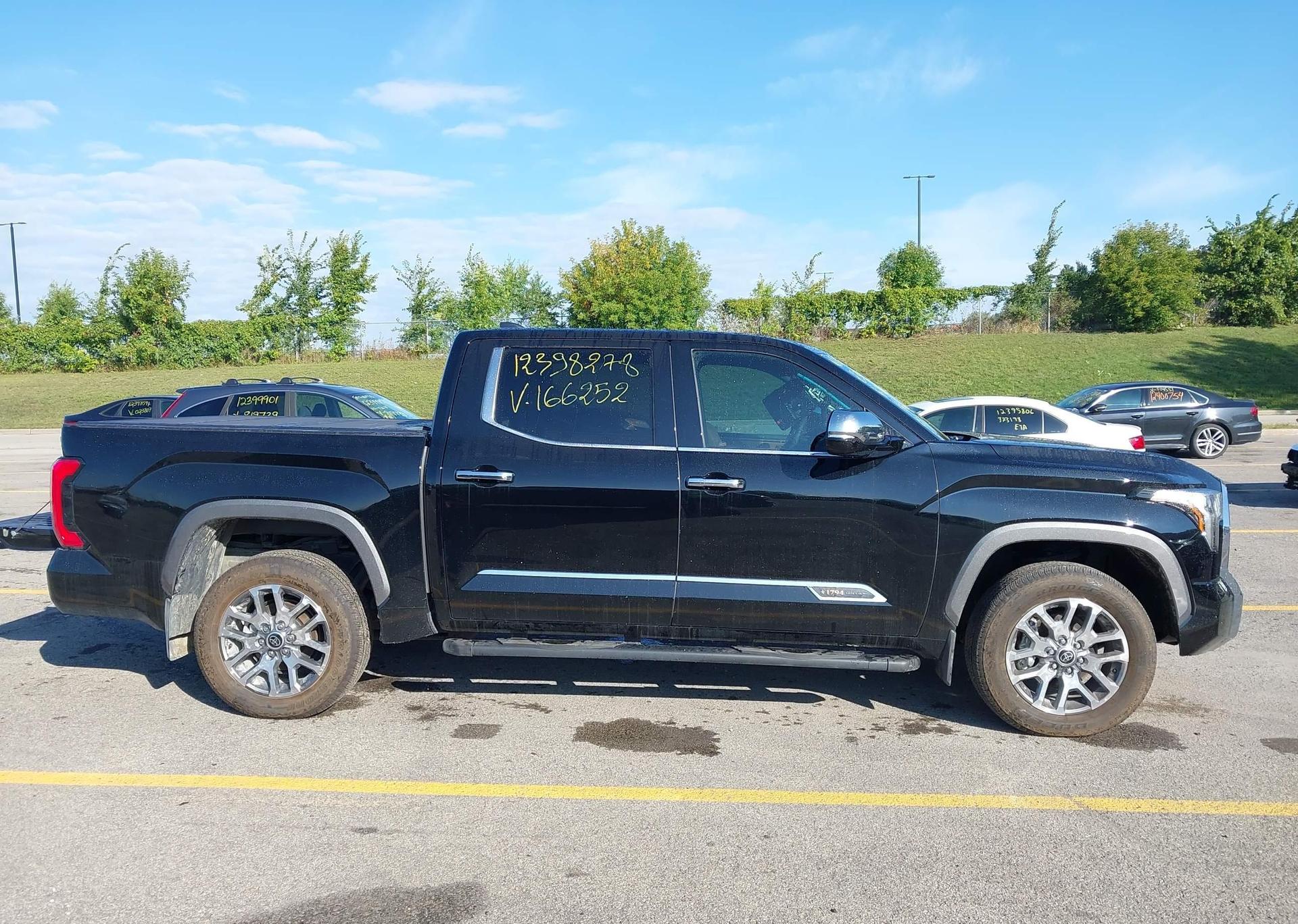 2024 TOYOTA TUNDRA