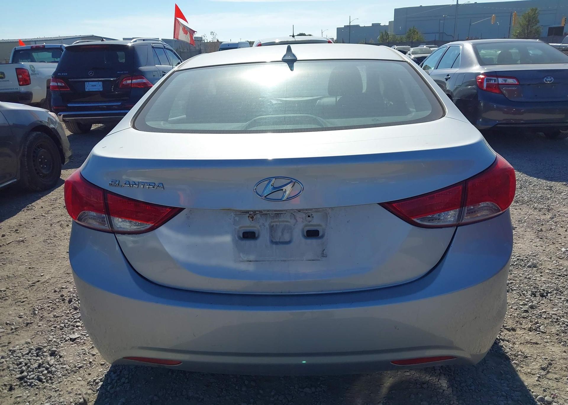 2013 HYUNDAI ELANTRA GLS
