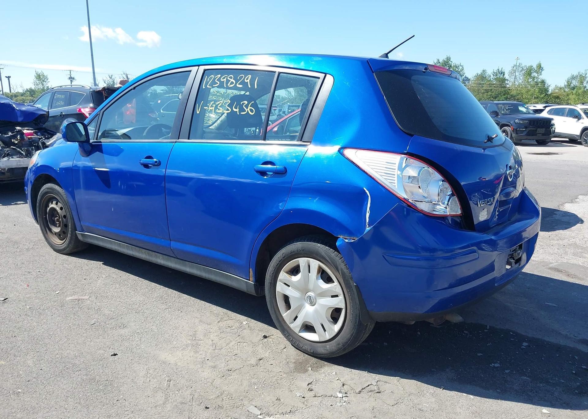 2010 NISSAN VERSA