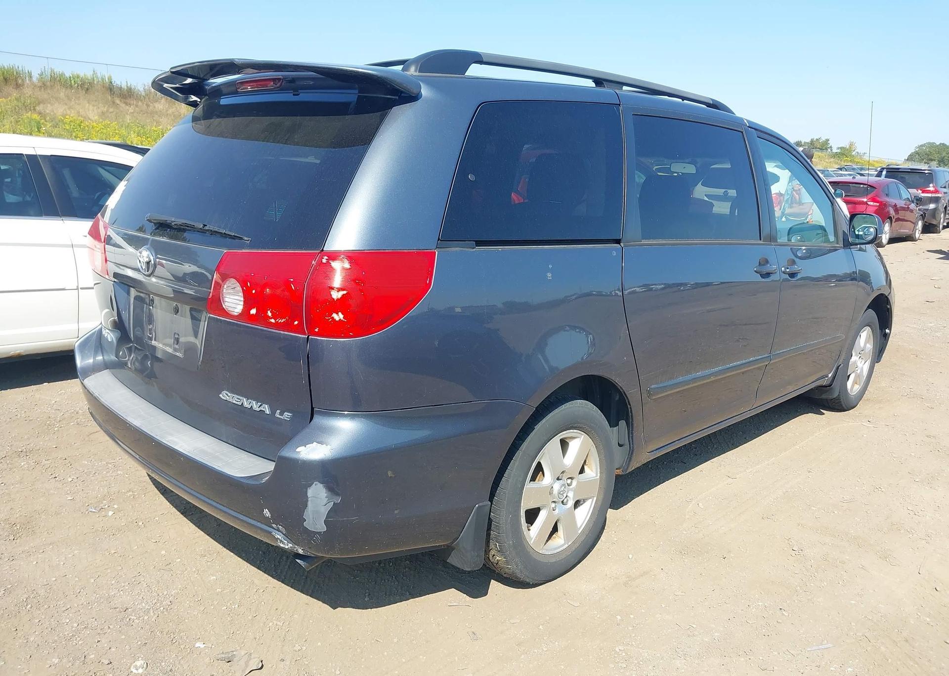 2008 TOYOTA SIENNA