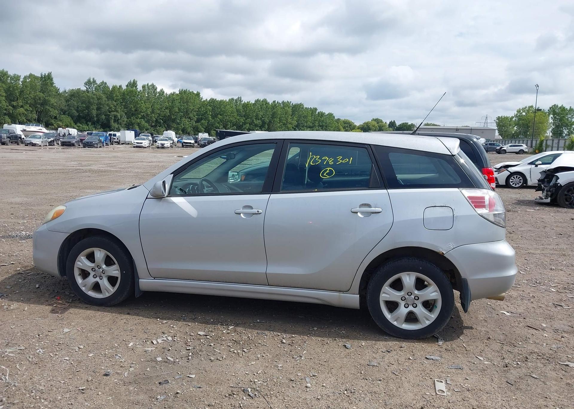 2005 TOYOTA COROLLA MATRIX XR