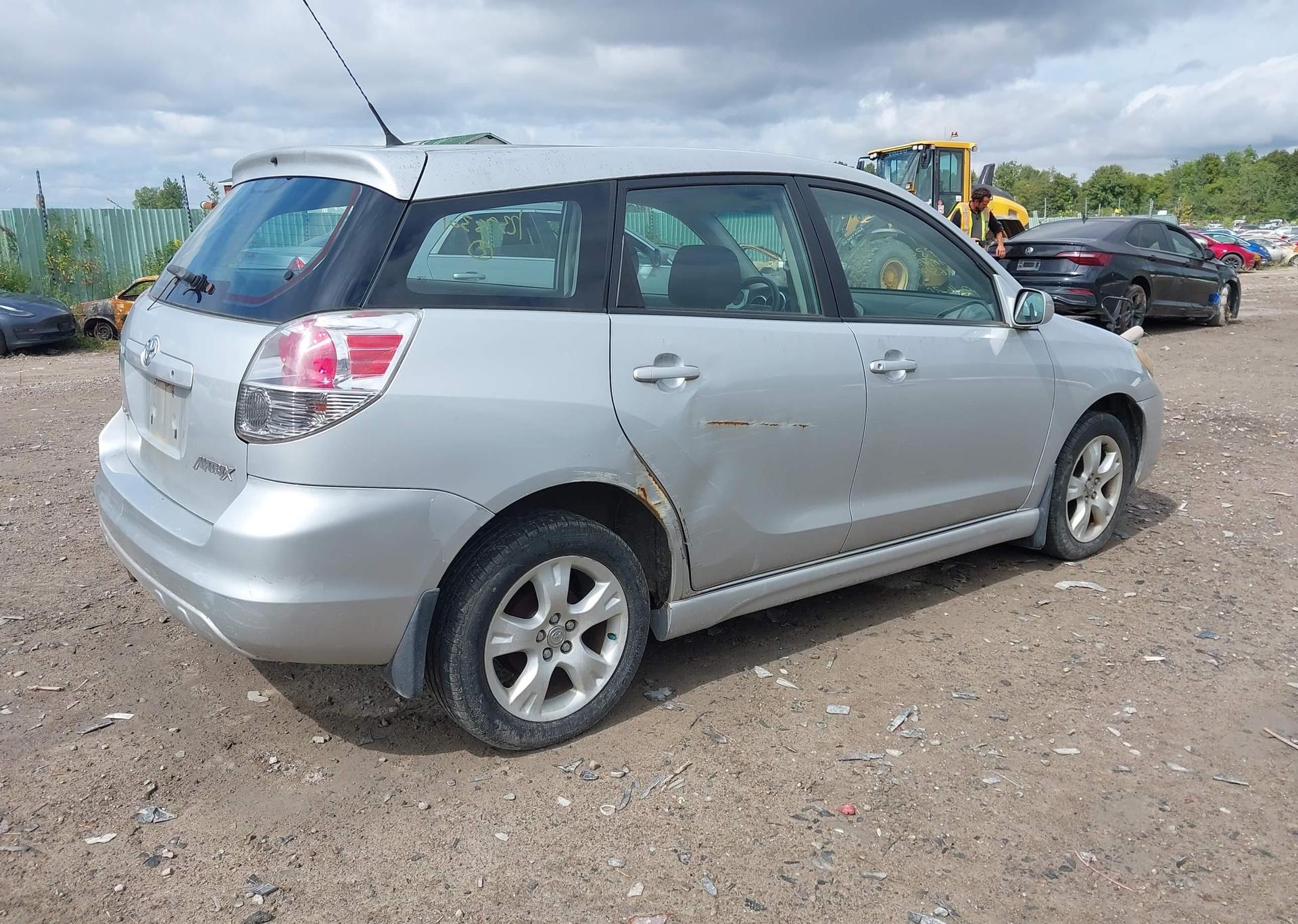 2005 TOYOTA COROLLA MATRIX XR