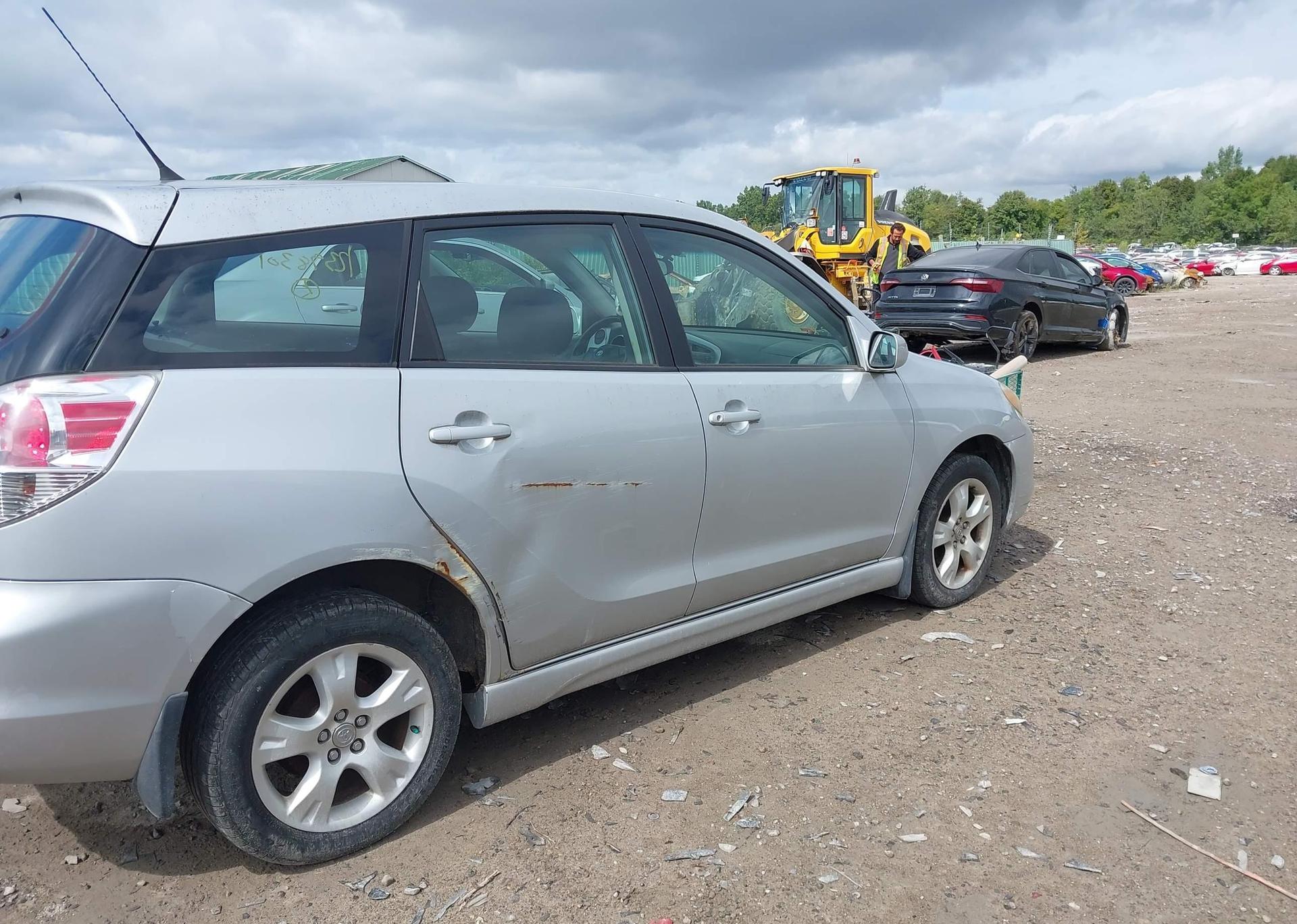 2005 TOYOTA COROLLA MATRIX XR