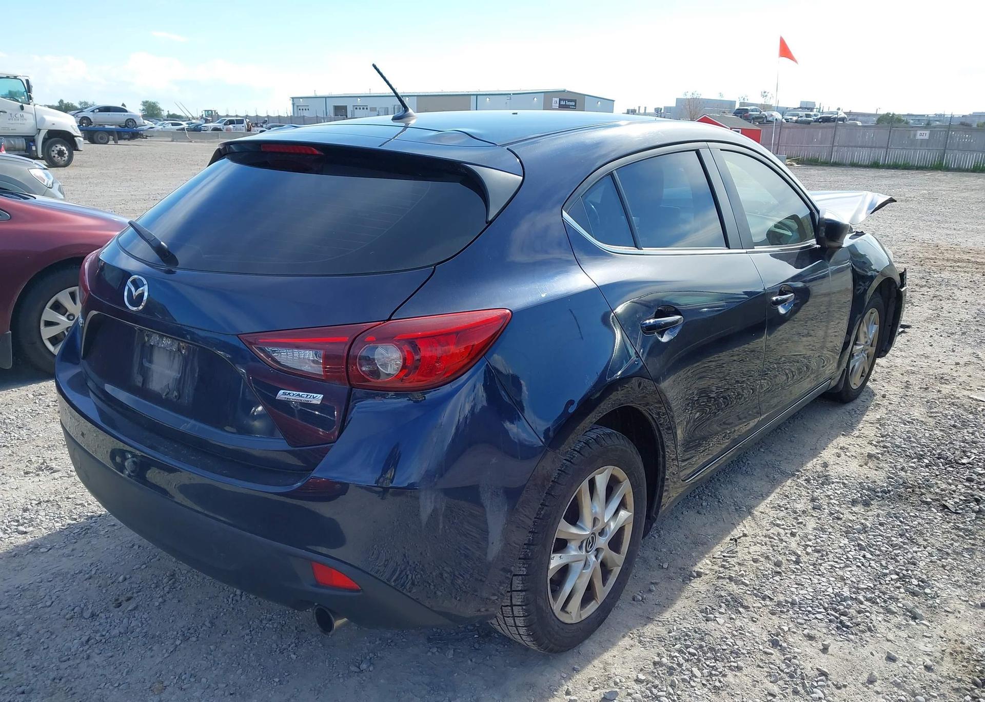 2015 MAZDA 3 TOURING