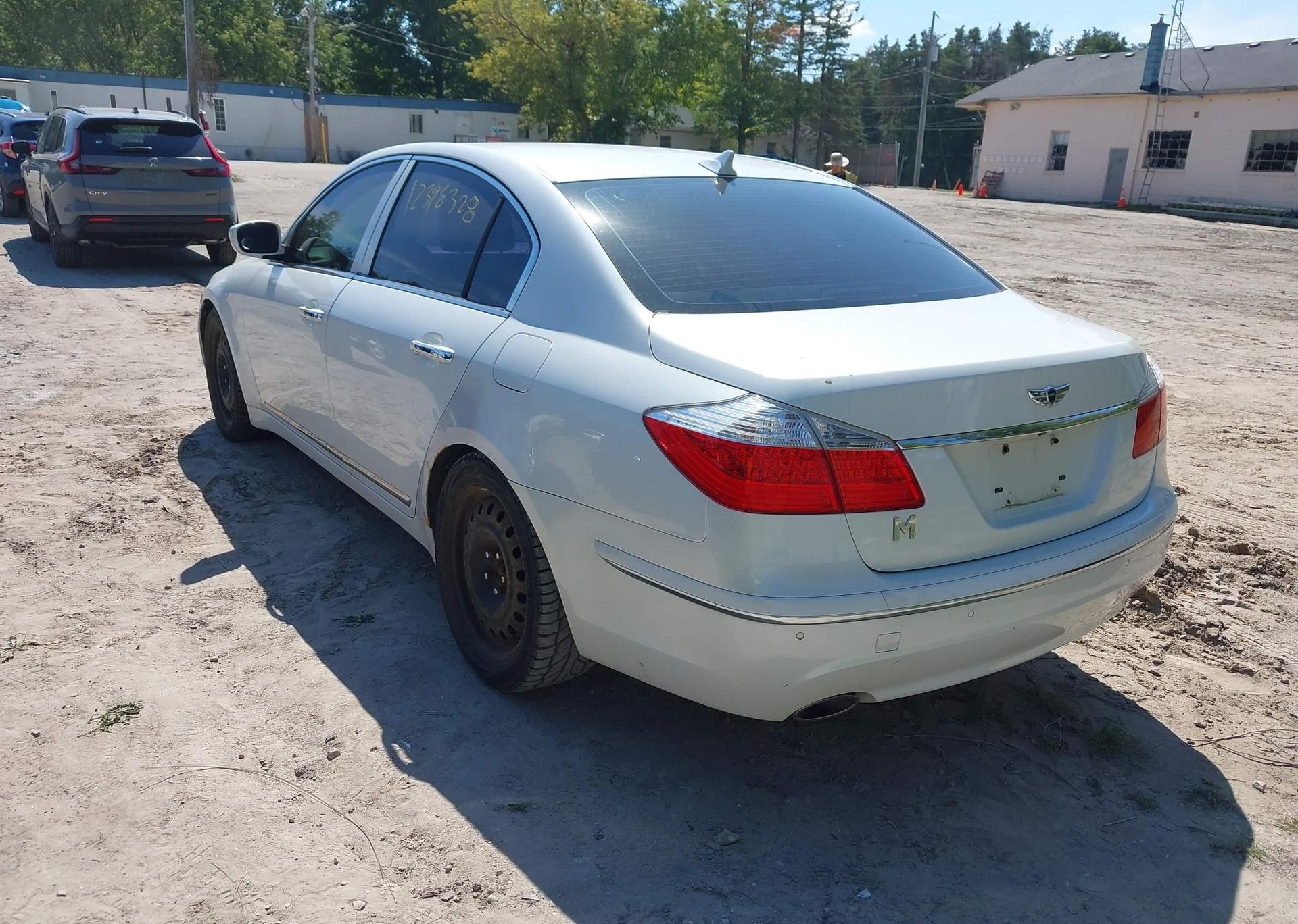 2011 HYUNDAI GENESIS 4.6L