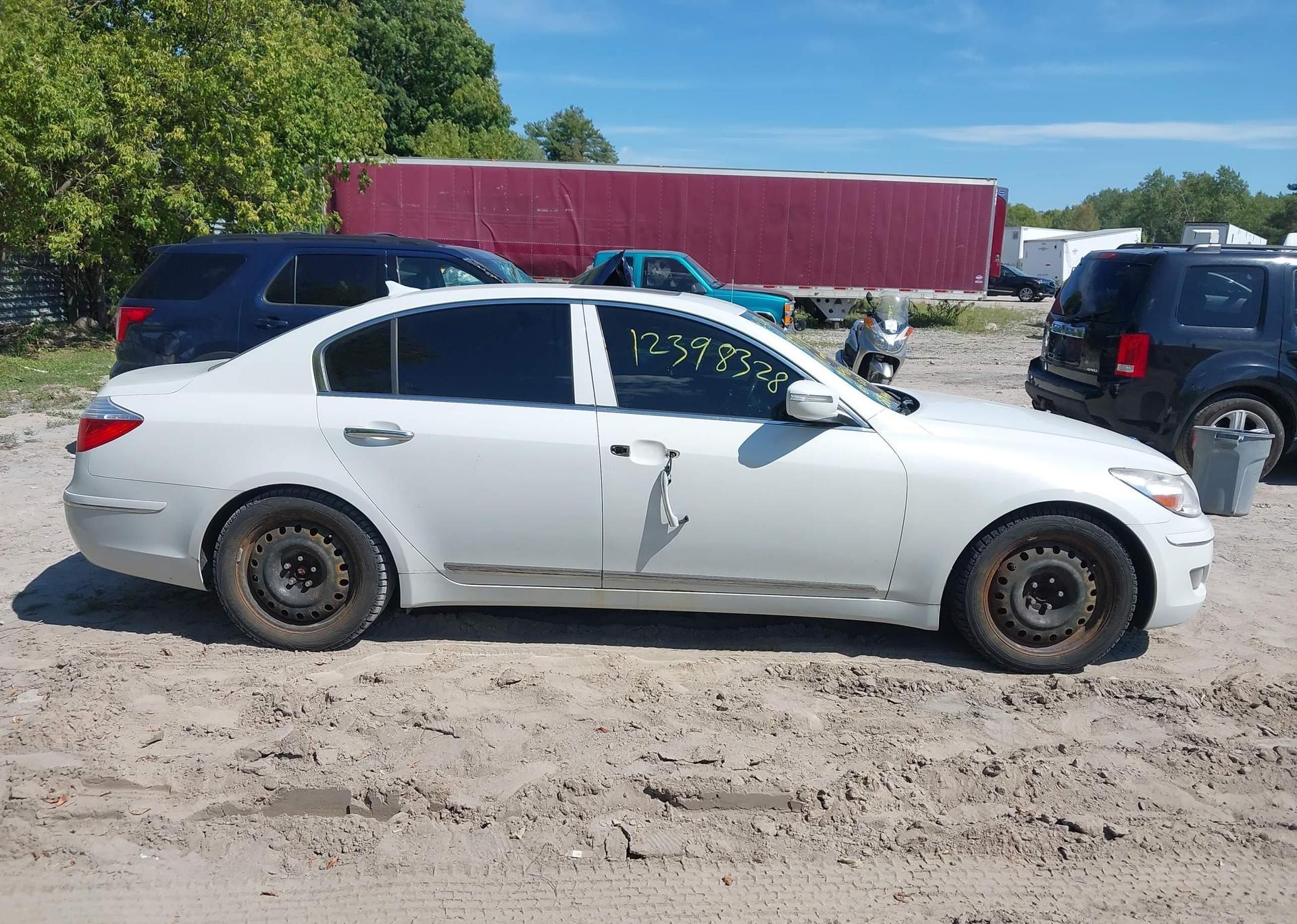 2011 HYUNDAI GENESIS 4.6L