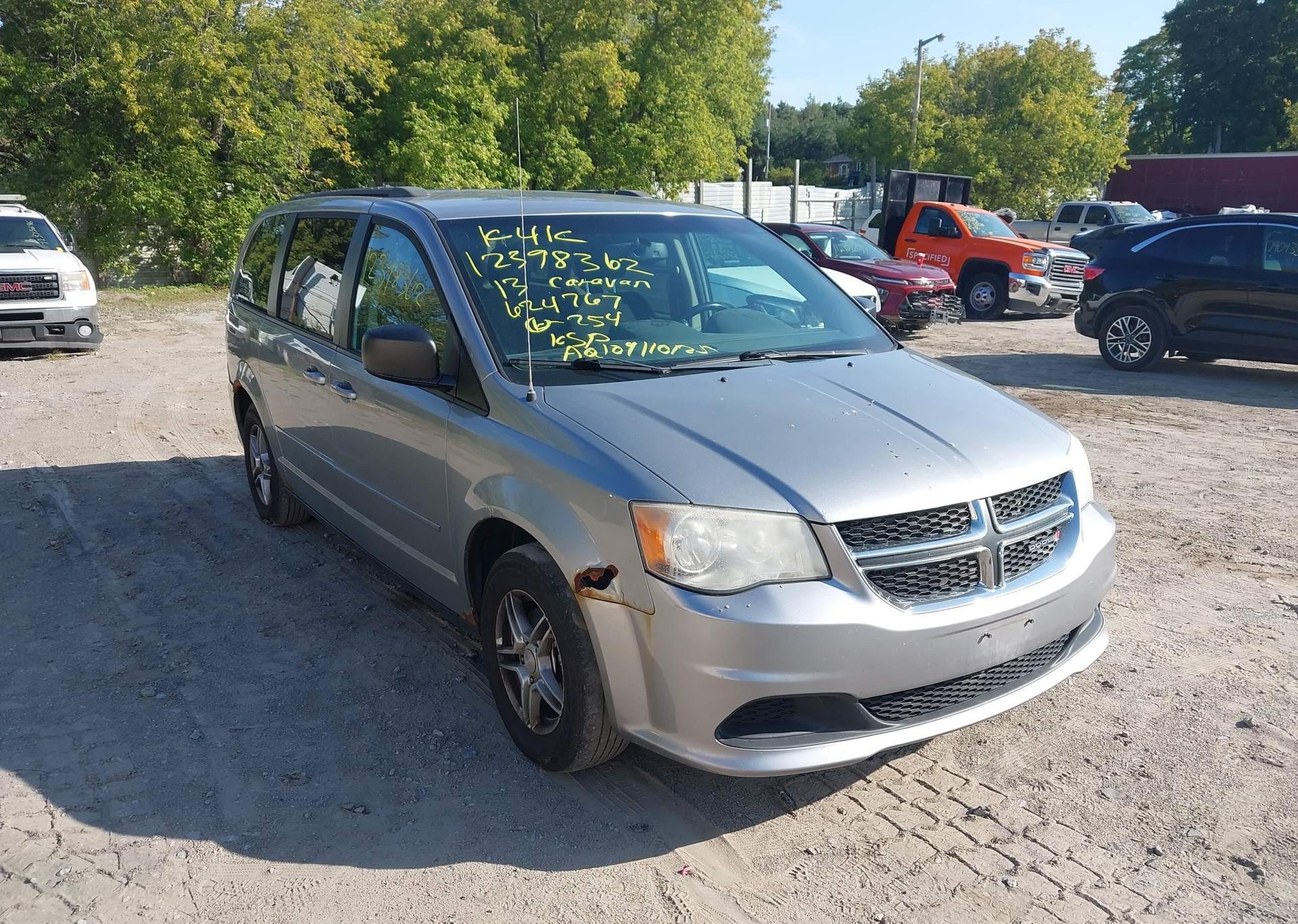 2013 DODGE GRAND CARAVAN SE