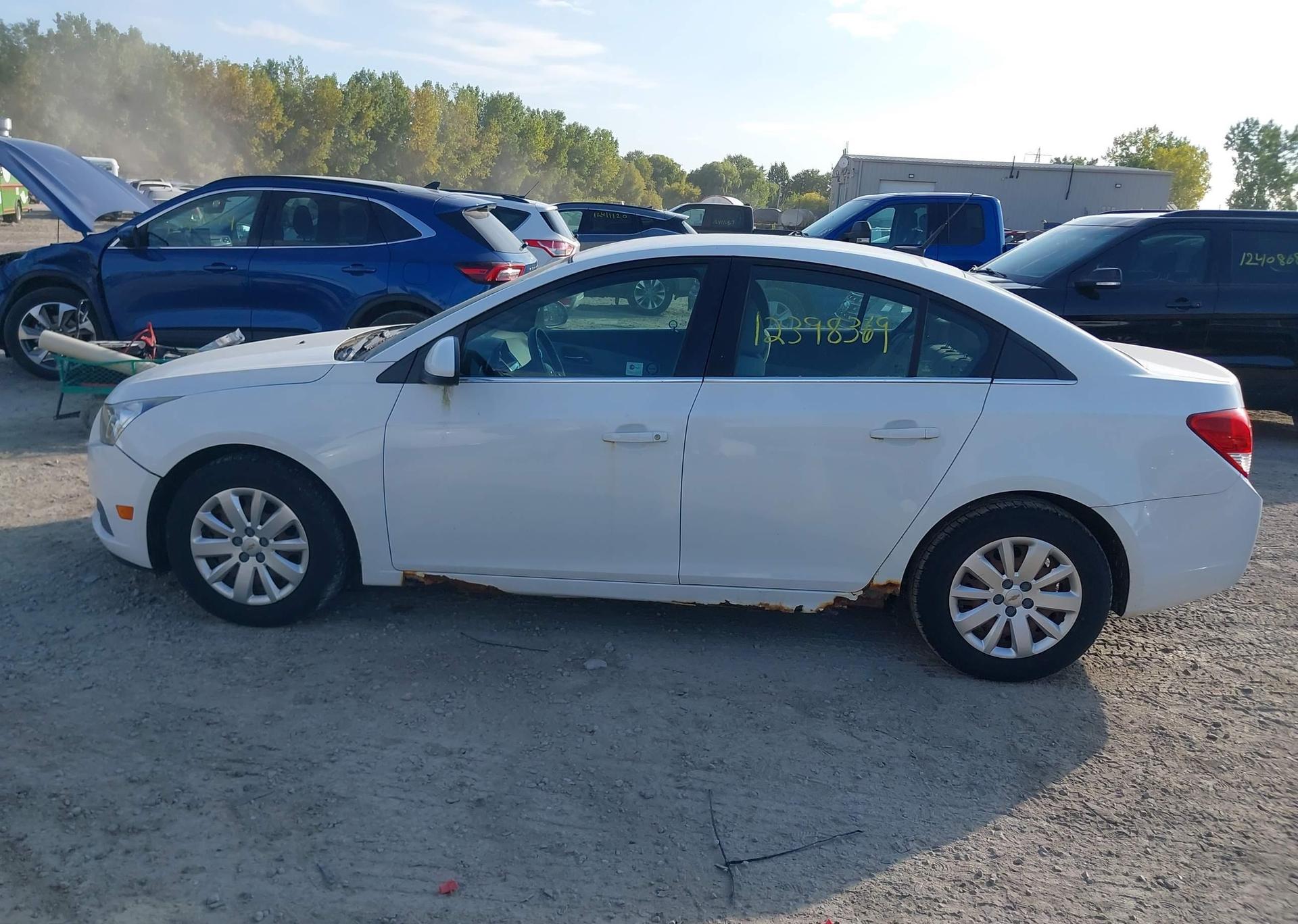 2011 CHEVROLET CRUZE LT