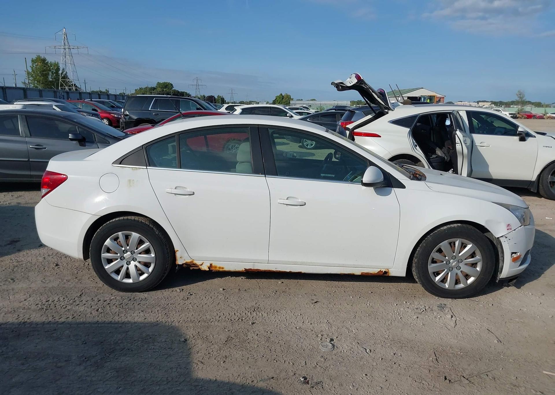 2011 CHEVROLET CRUZE LT