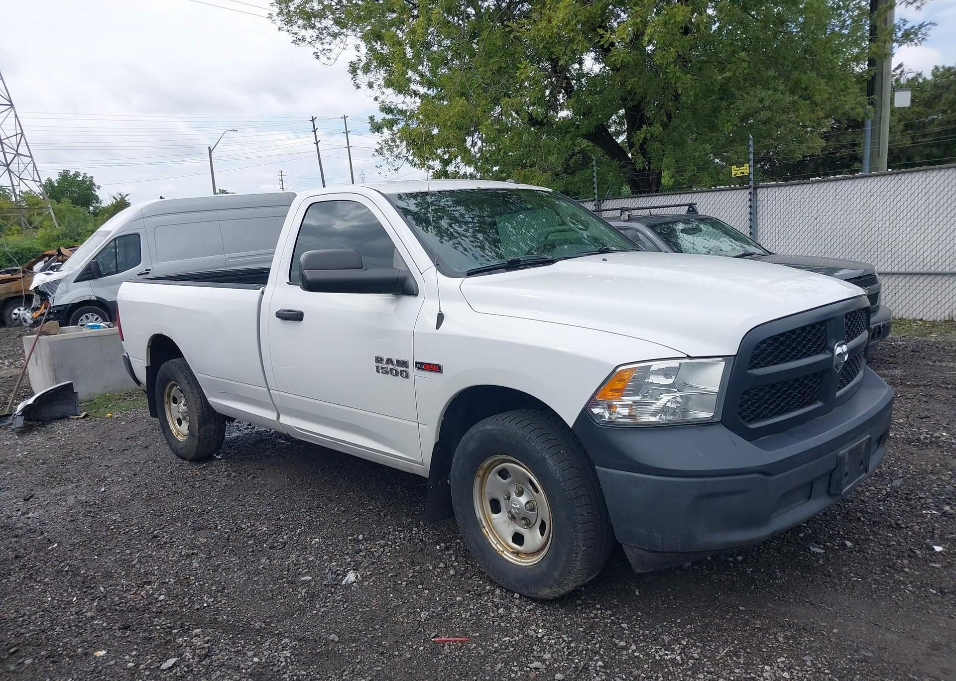 2014 RAM 1500 ST