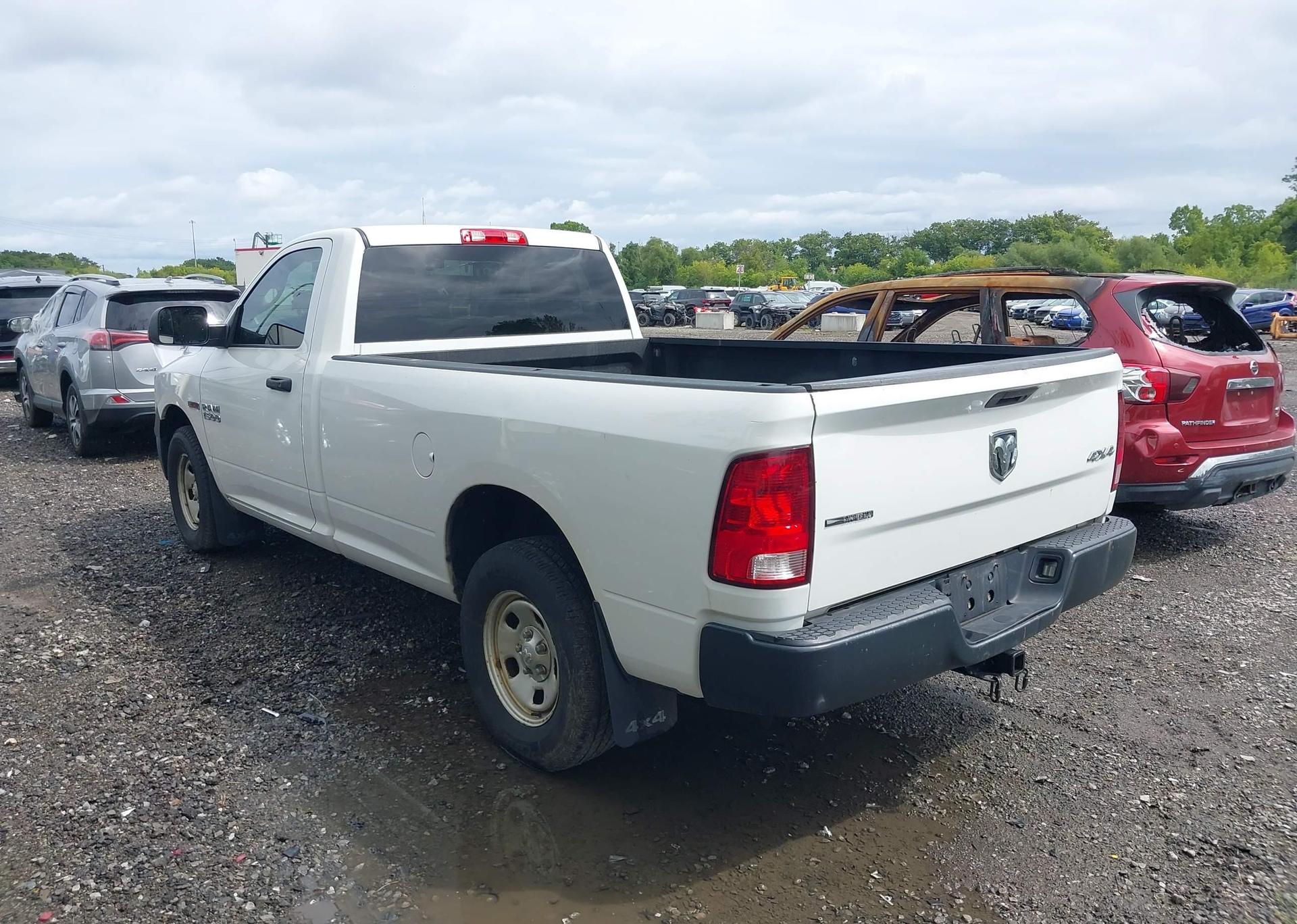 2014 RAM 1500 ST