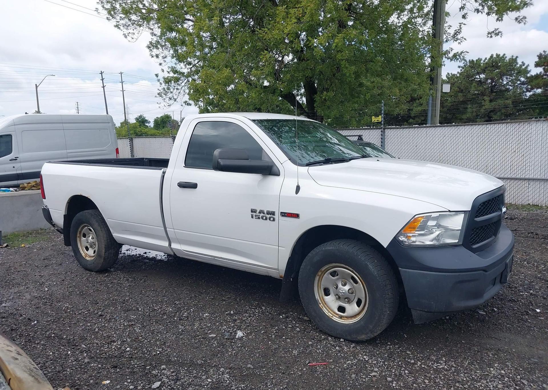 2014 RAM 1500 ST