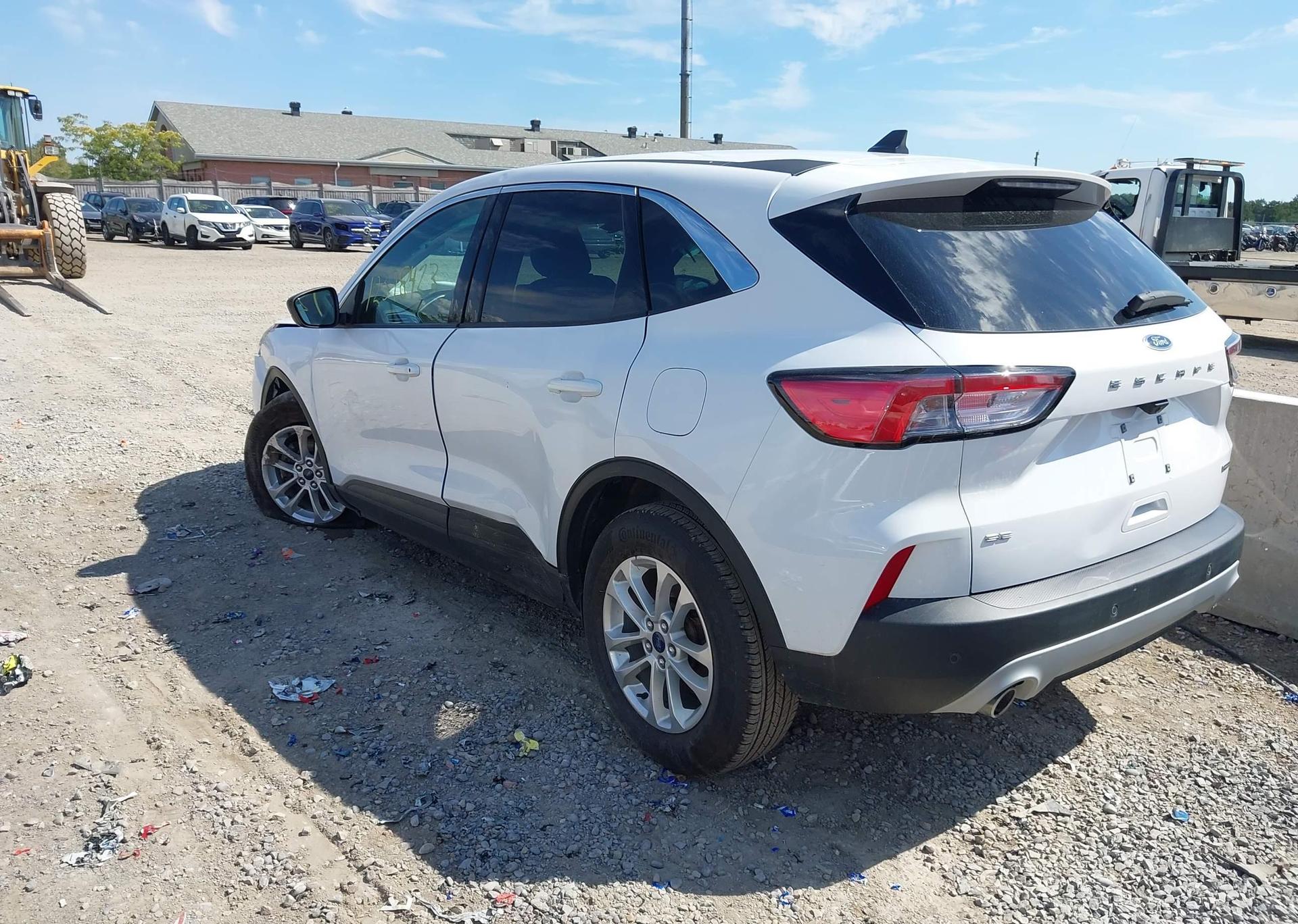 2022 FORD ESCAPE SE