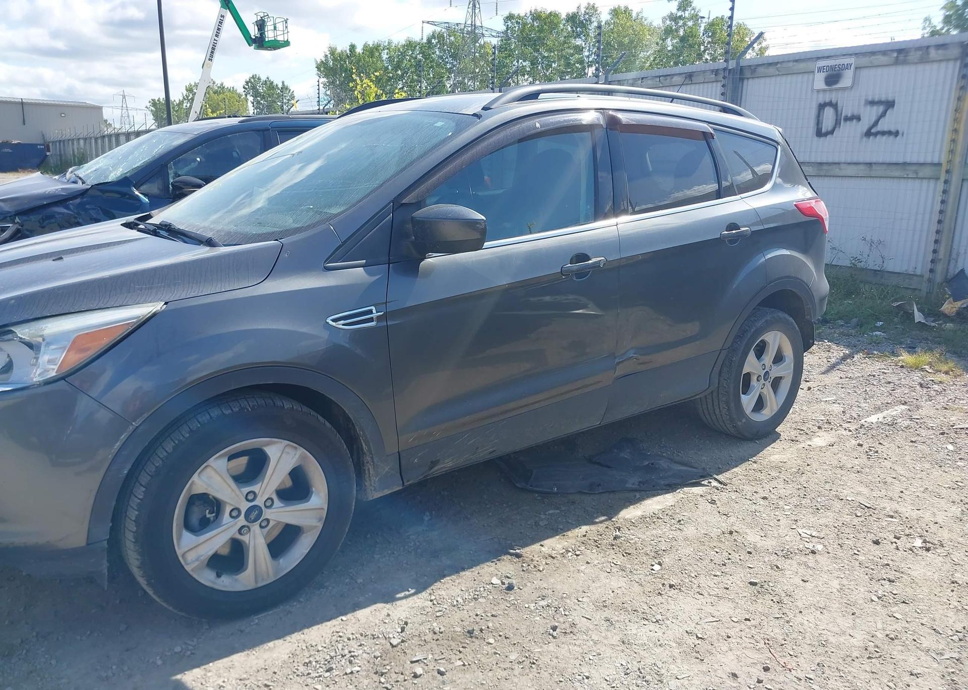 2015 FORD ESCAPE SE