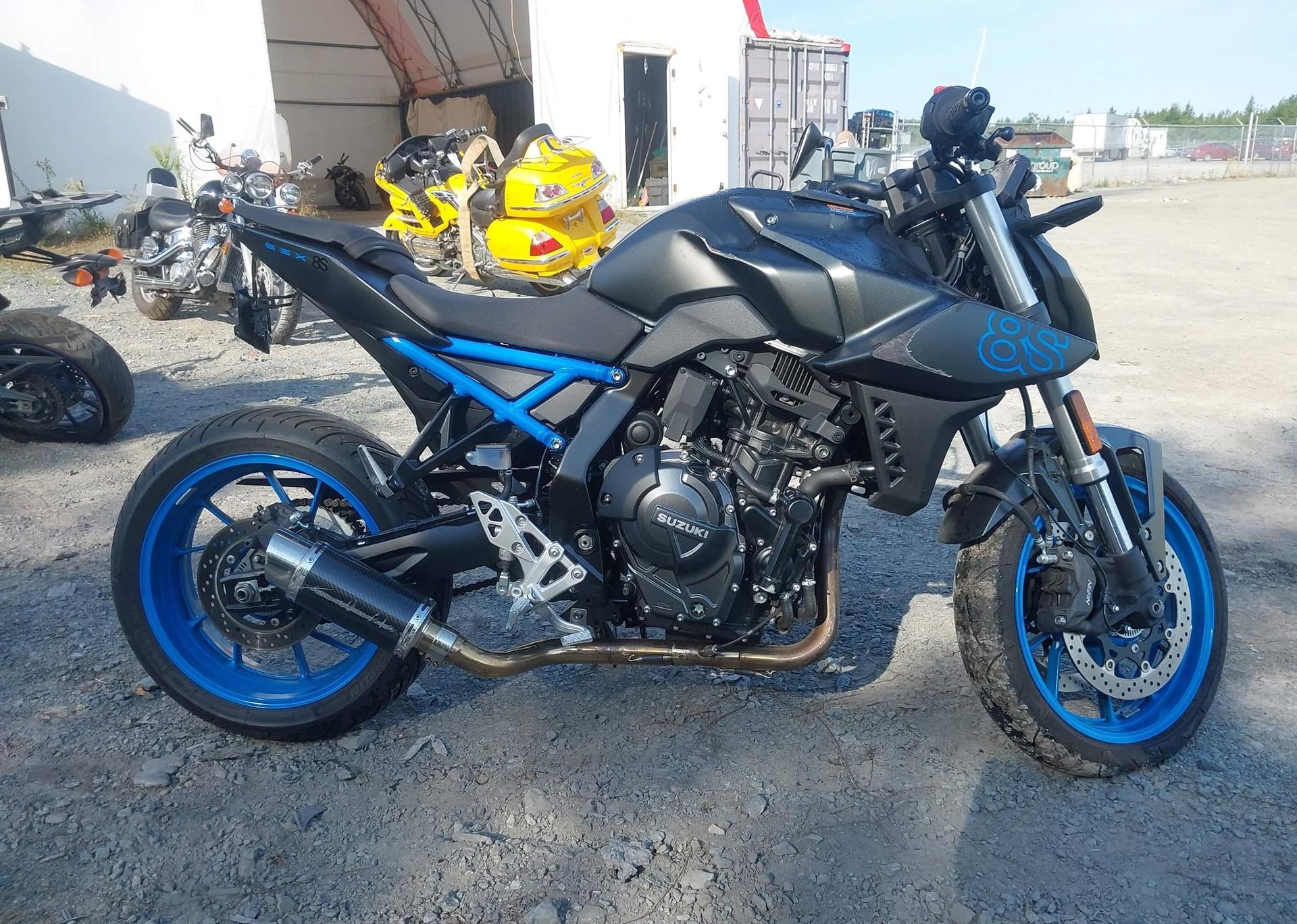 2024 SUZUKI GSX800 R