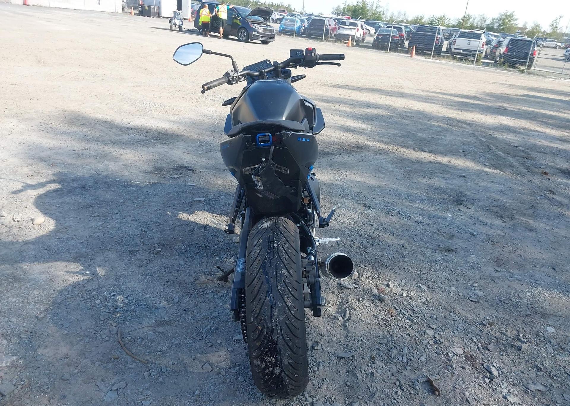 2024 SUZUKI GSX800 R
