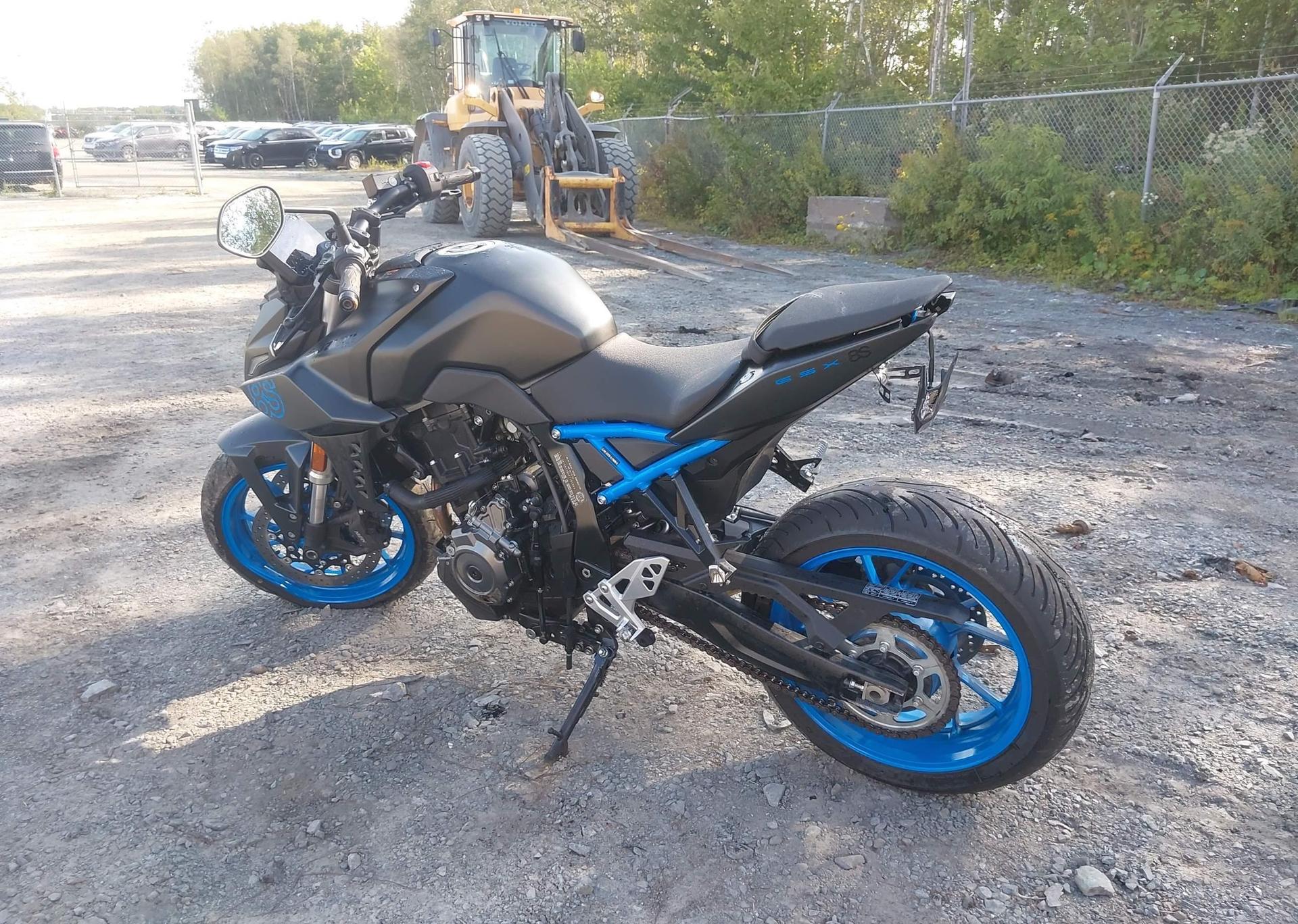 2024 SUZUKI GSX800 R