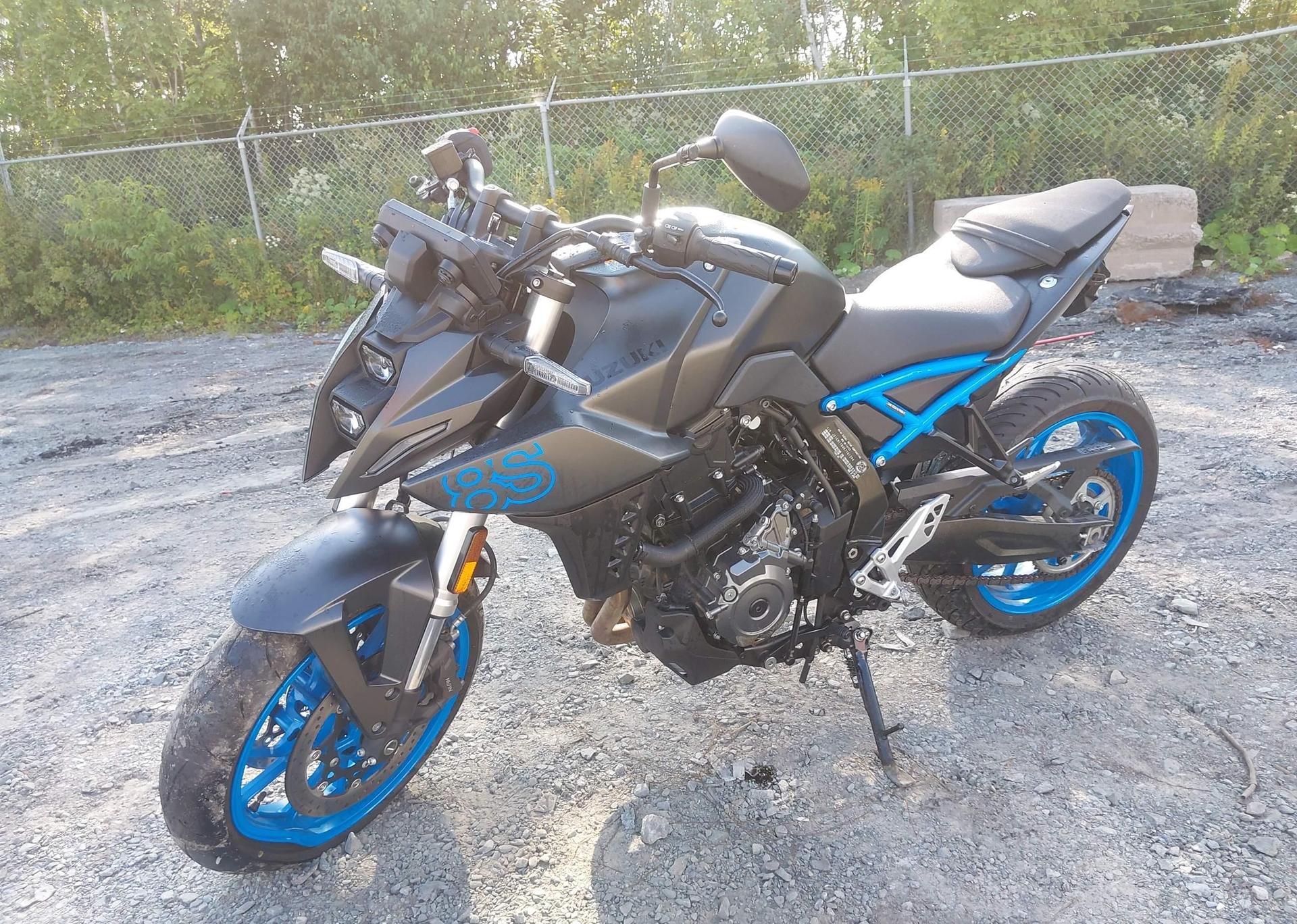 2024 SUZUKI GSX800 R