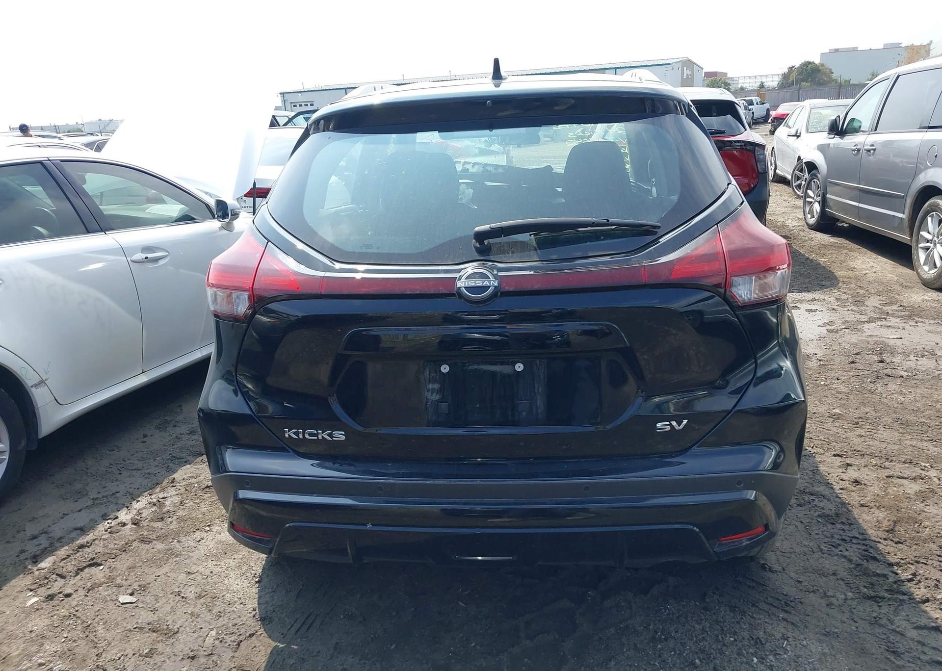 2024 NISSAN KICKS