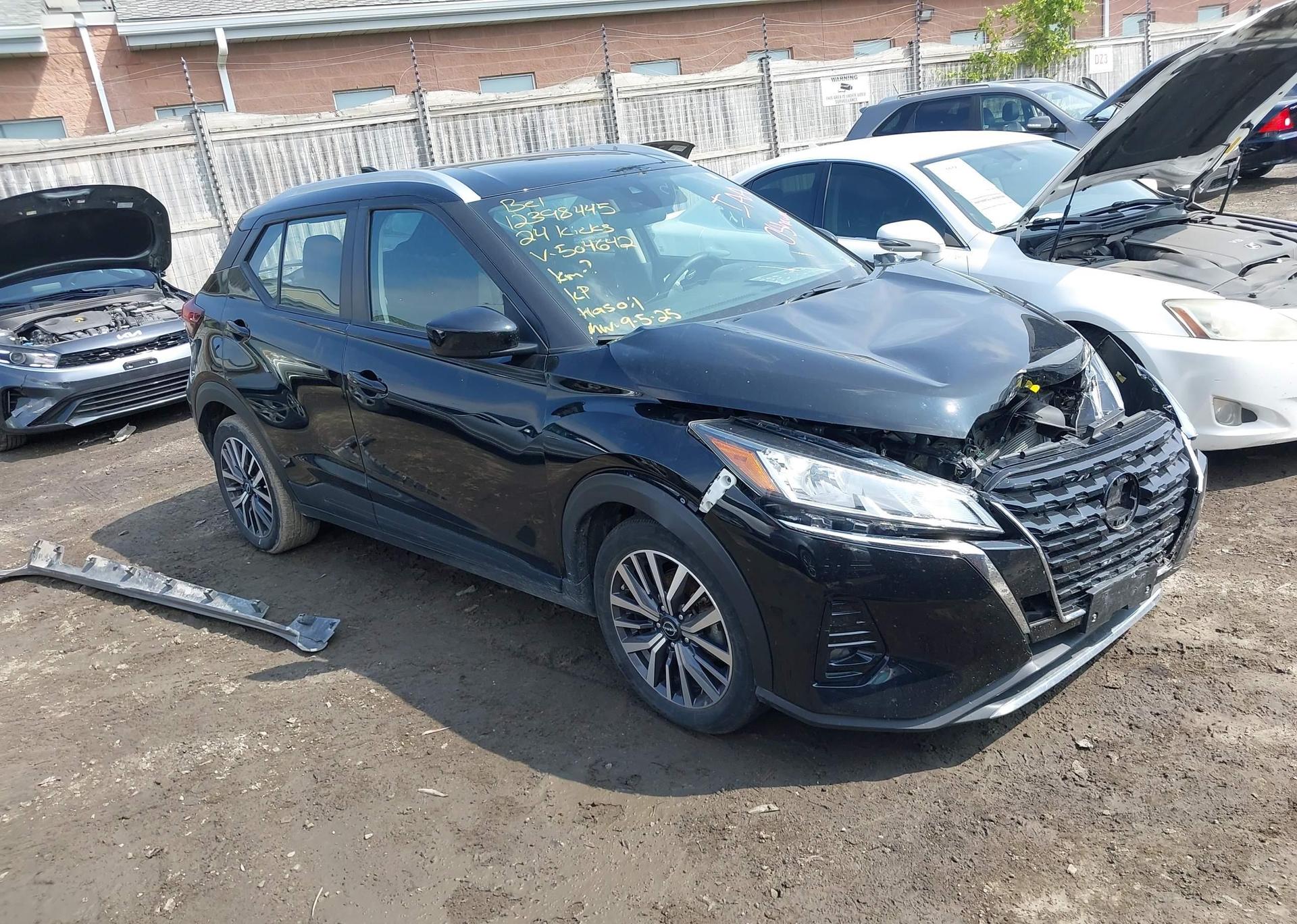 2024 NISSAN KICKS