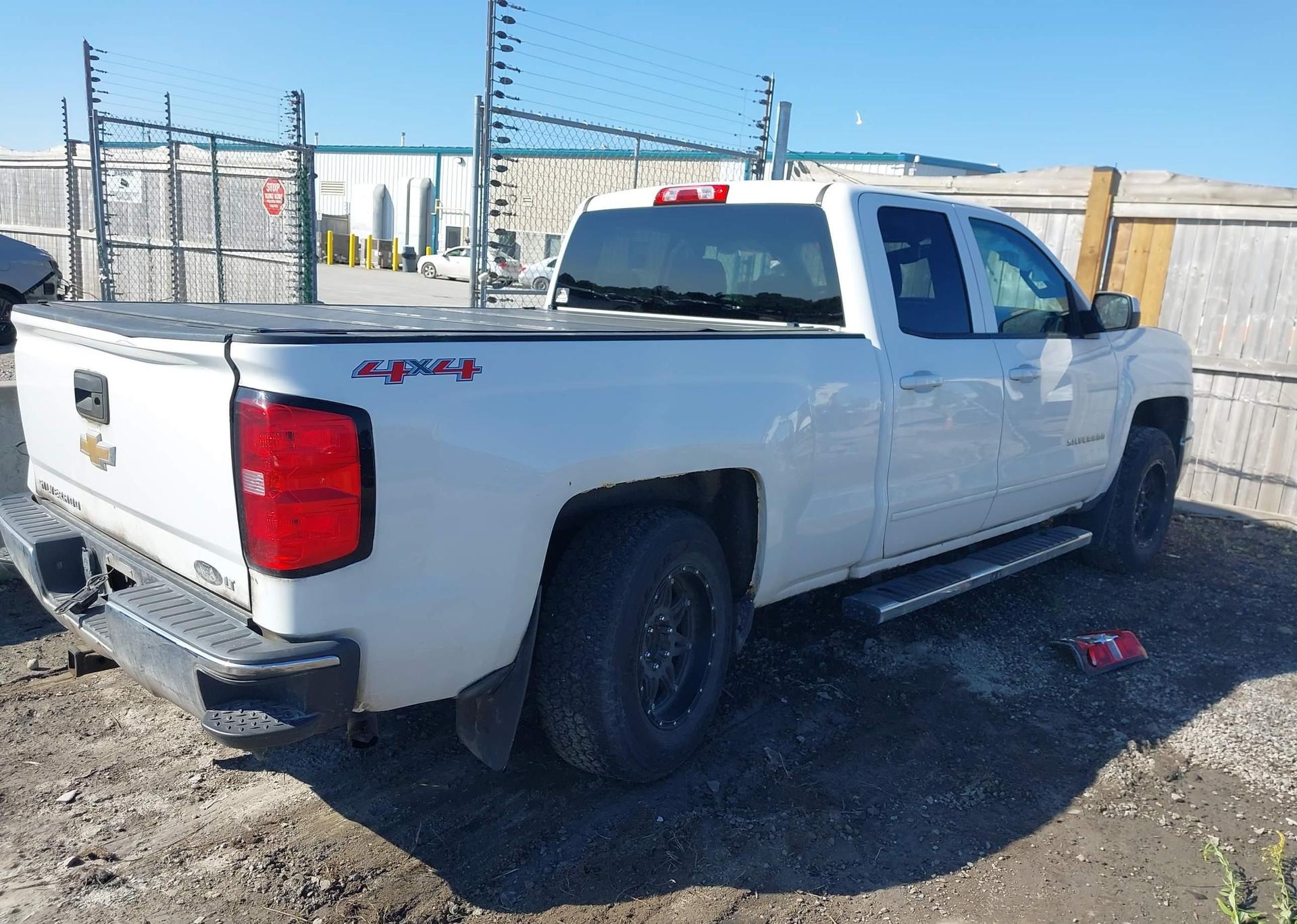 2015 CHEVROLET SILVERADO 1500 1LT