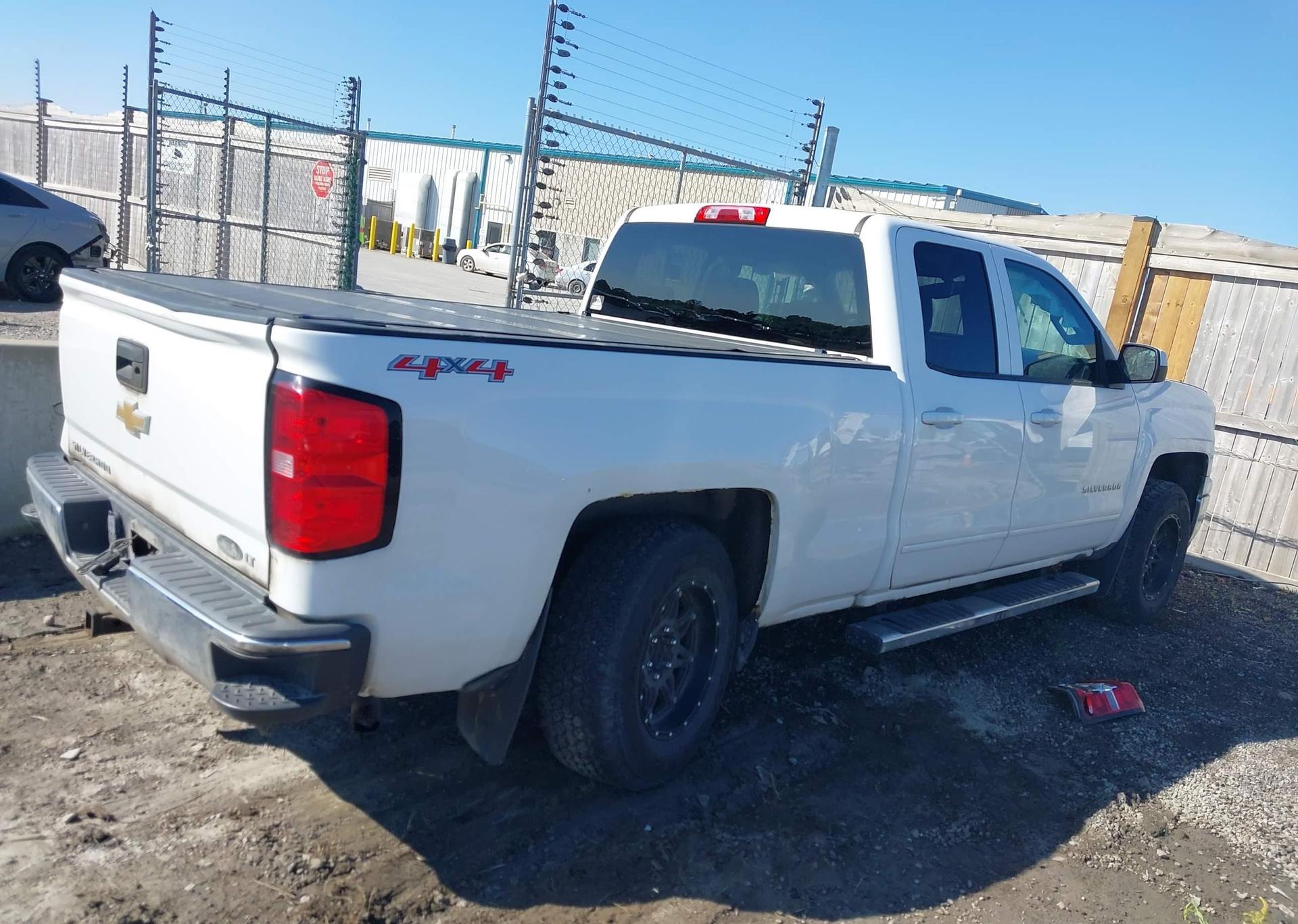 2015 CHEVROLET SILVERADO 1500 1LT