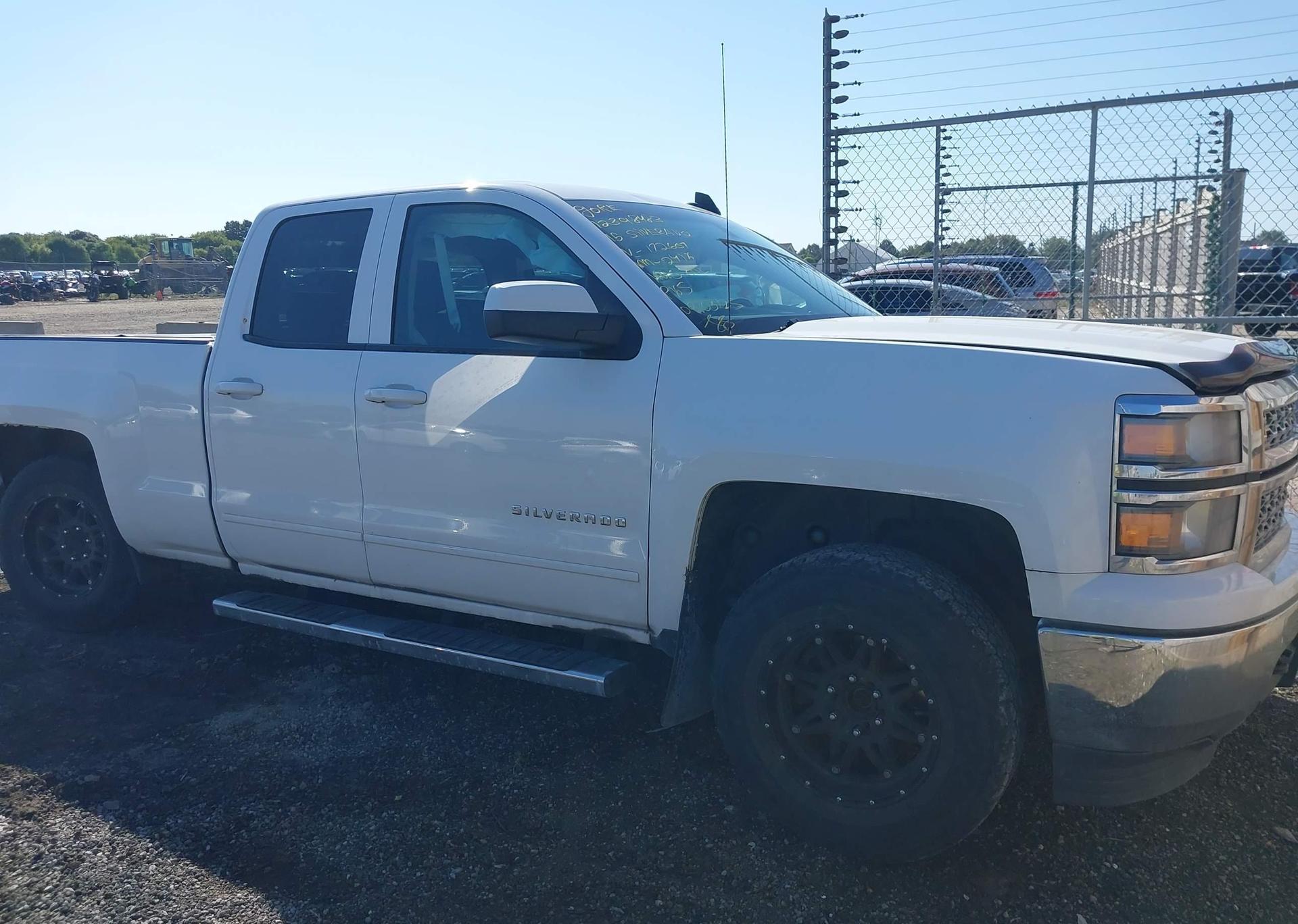2015 CHEVROLET SILVERADO 1500 1LT