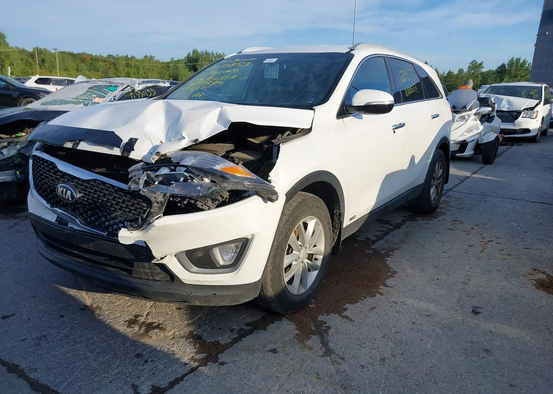 2016 KIA SORENTO LX